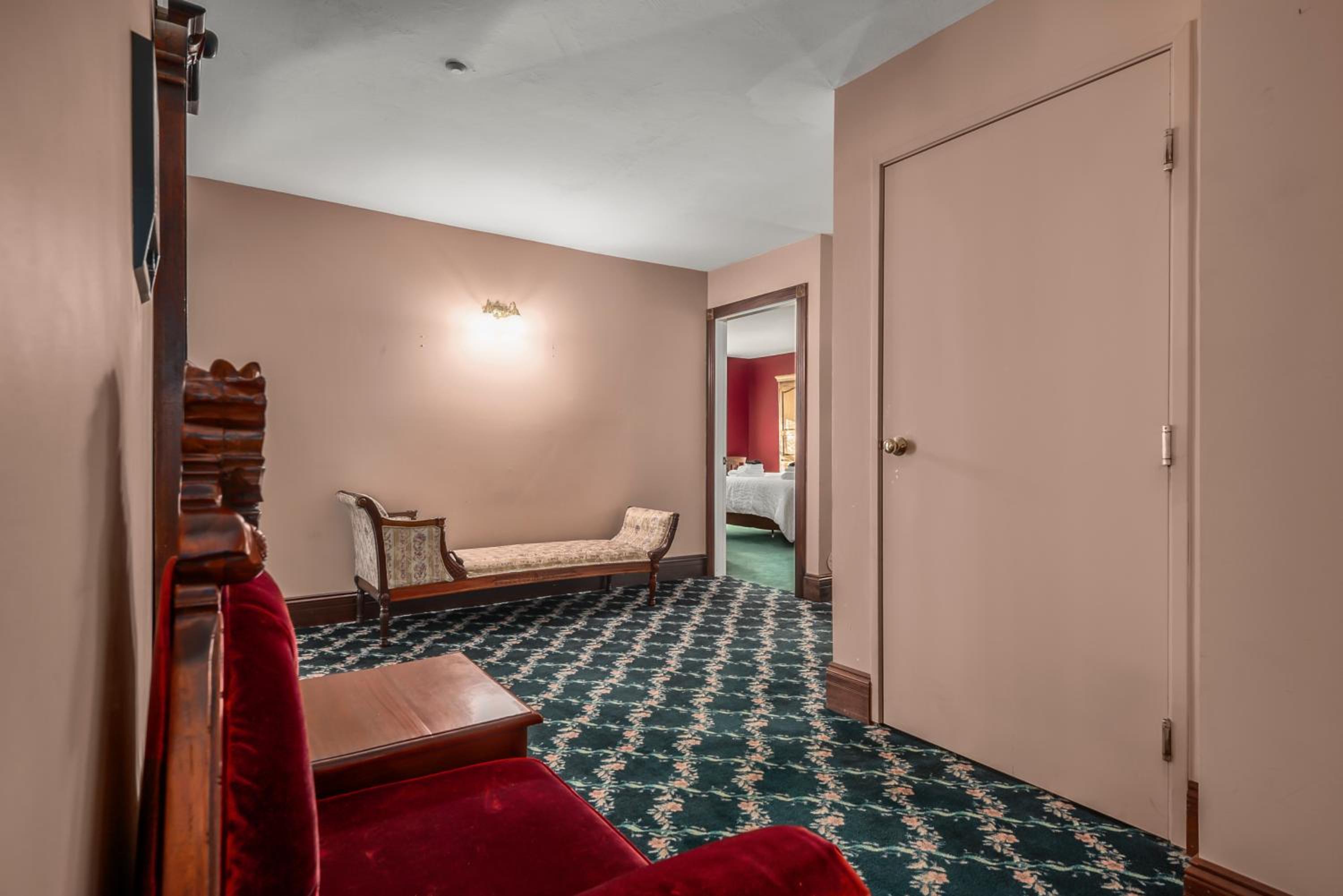 Mountain High Luxury Castle &Spa