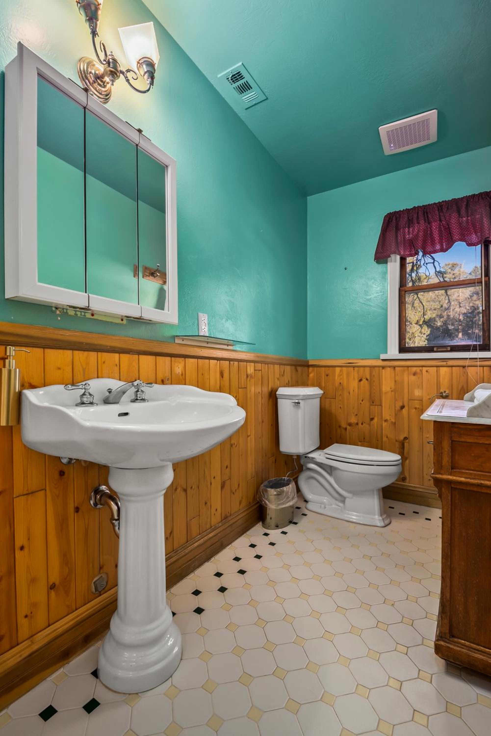 Mountain High Luxury Castle &Spa