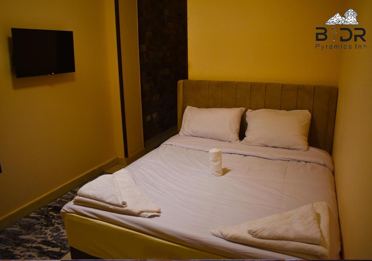 Badr pyramids inn