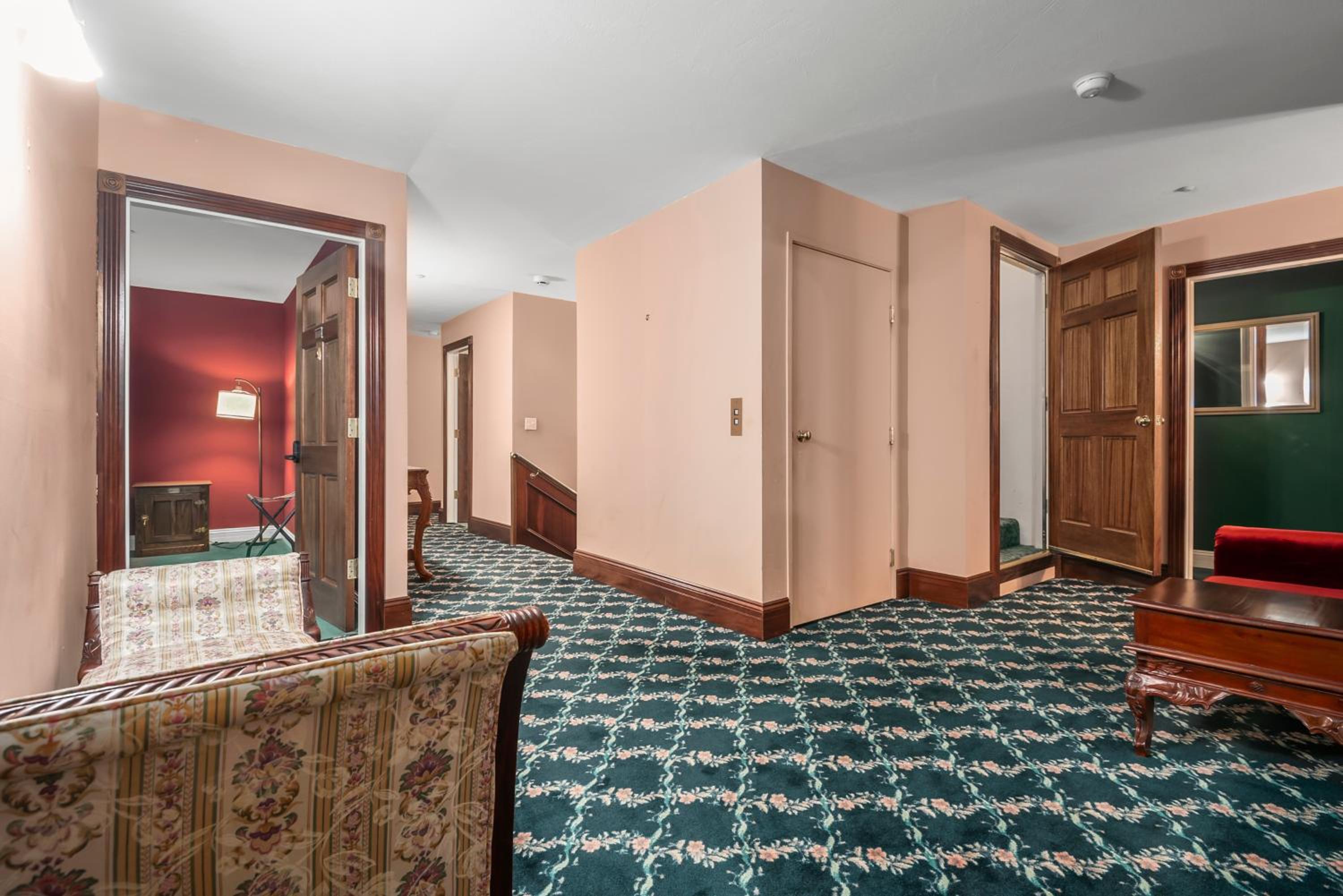 Mountain High Luxury Castle &Spa