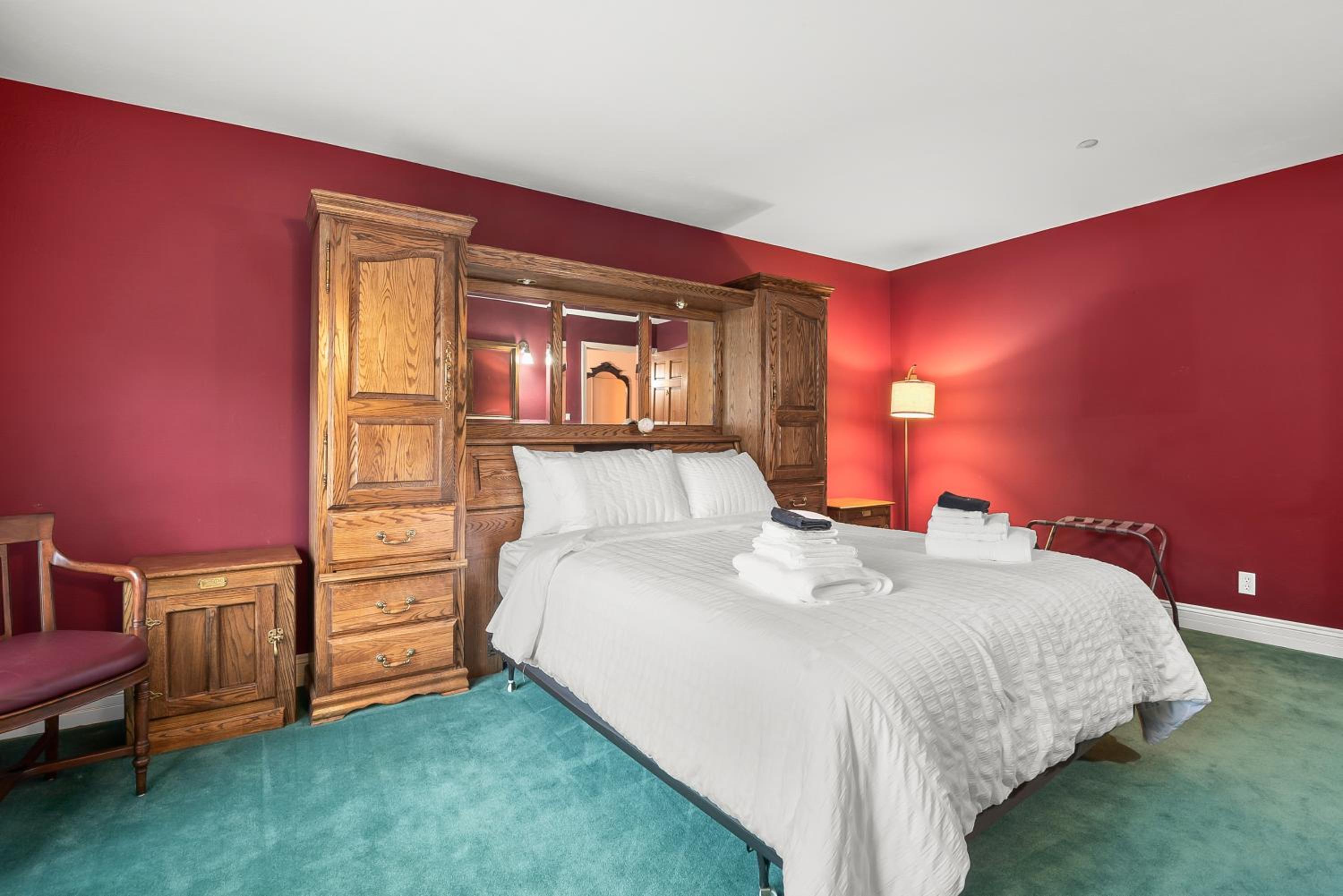 Mountain High Luxury Castle &Spa