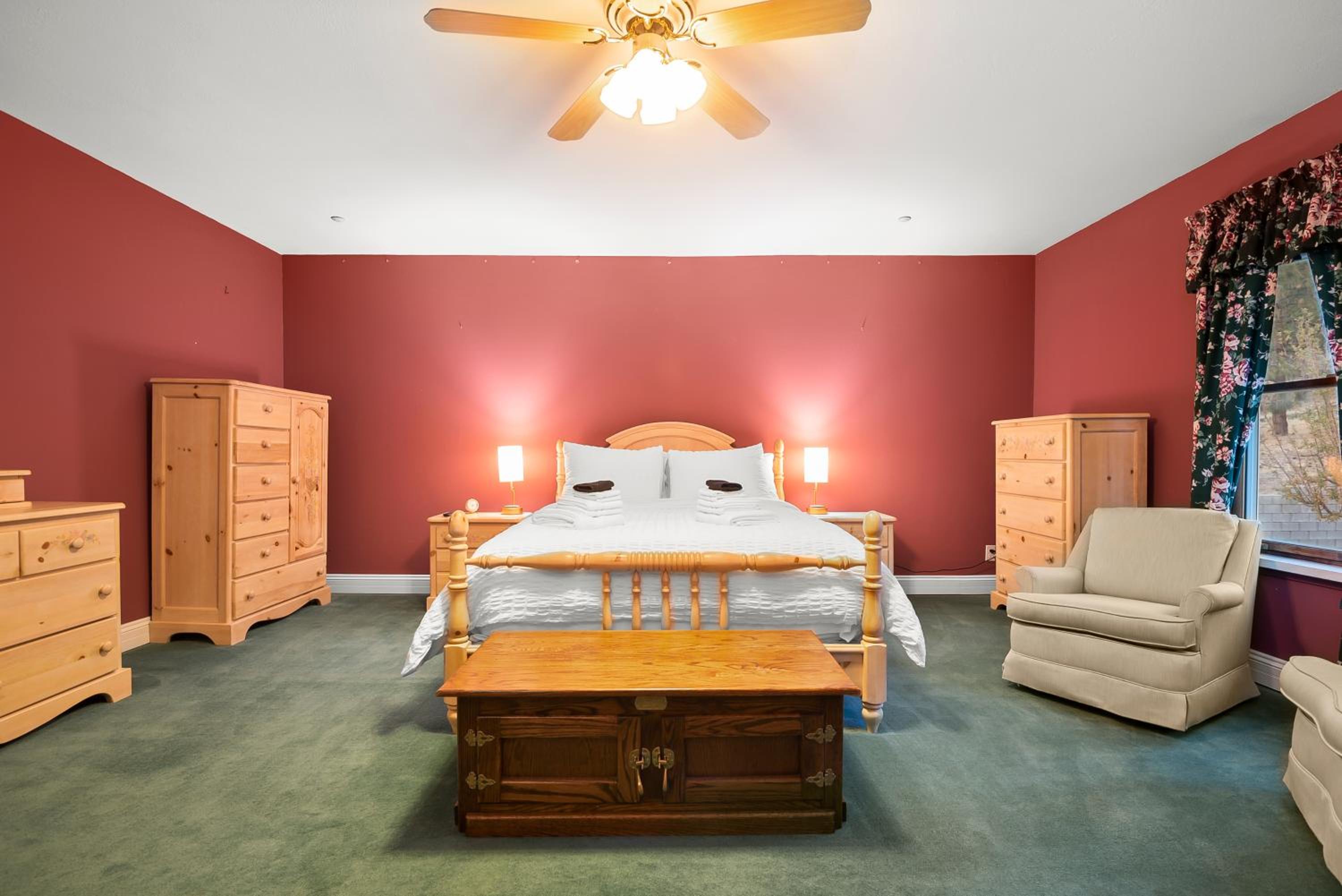 Mountain High Luxury Castle &Spa