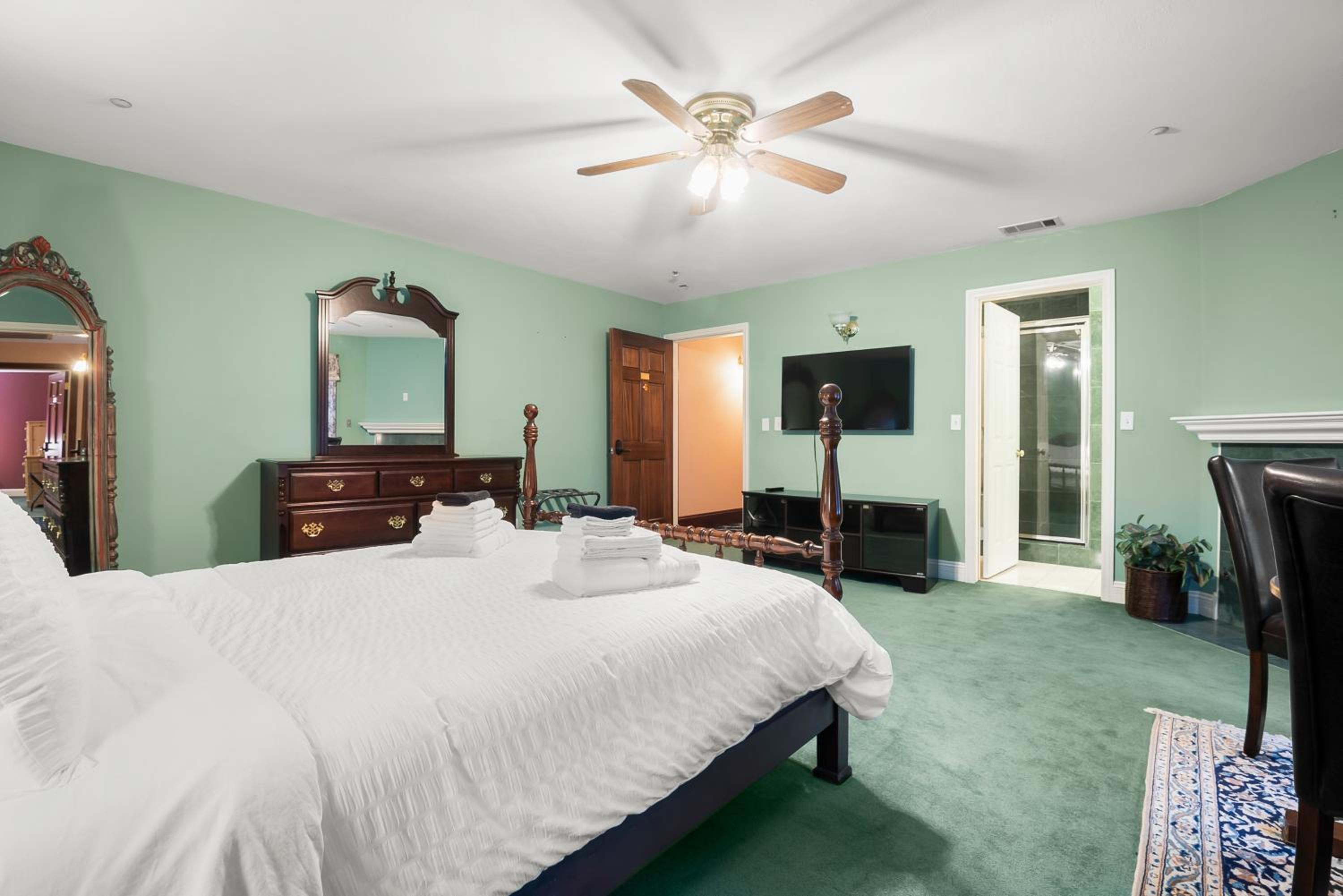 Mountain High Luxury Castle &Spa