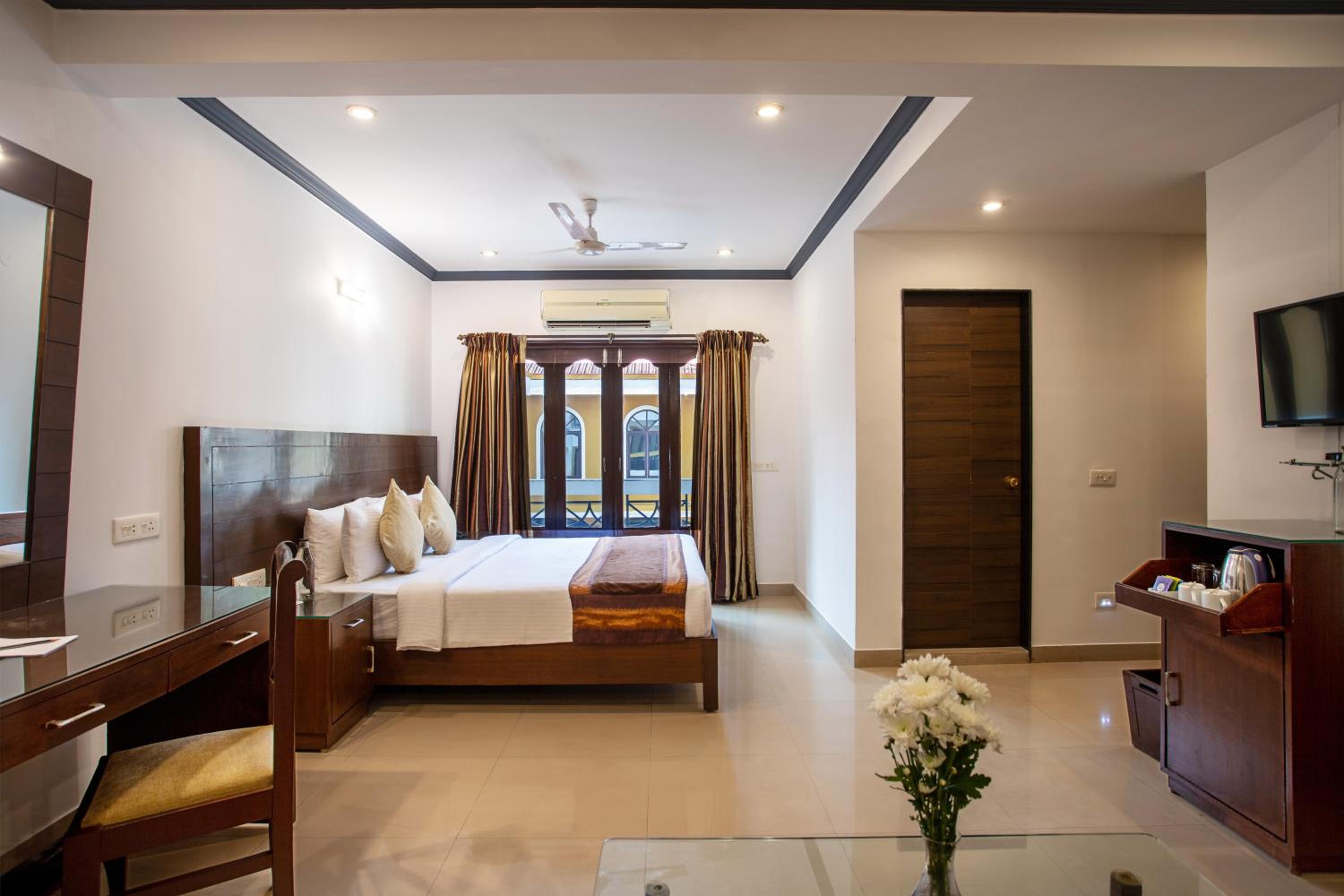 Goa Villagio Resort & Spa - A Unit of IHM, 10 Min Walk from Beach view 3