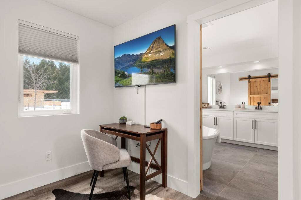 Mountain View Retreat at The Quarry - Sleeps 10! view 2