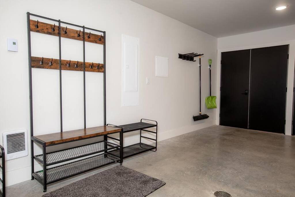 Mountain View Retreat at The Quarry - Sleeps 10! view 5