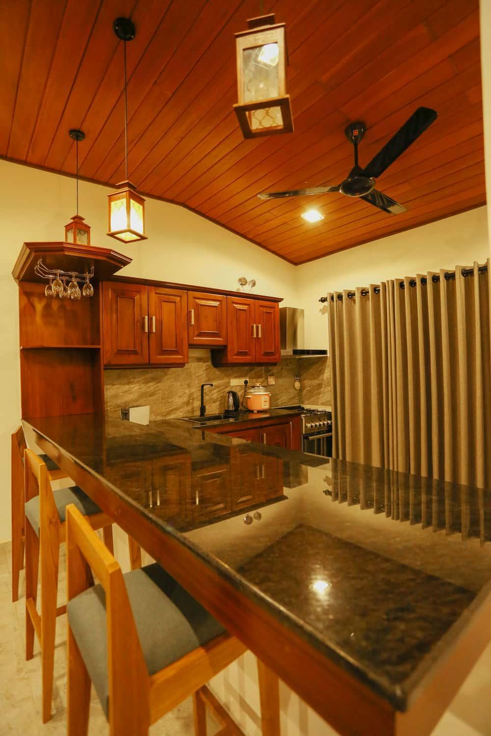 Thisath Villa, Hikkaduwa
