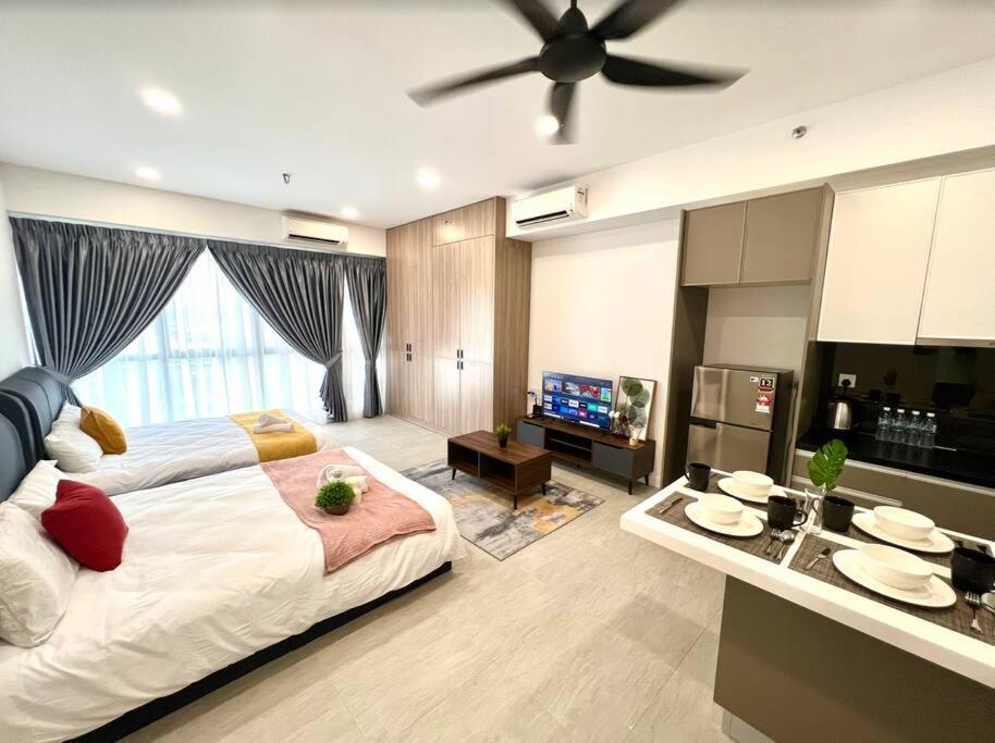 2Bed For 4 // KLIA Sepang Xiamen University photo 2