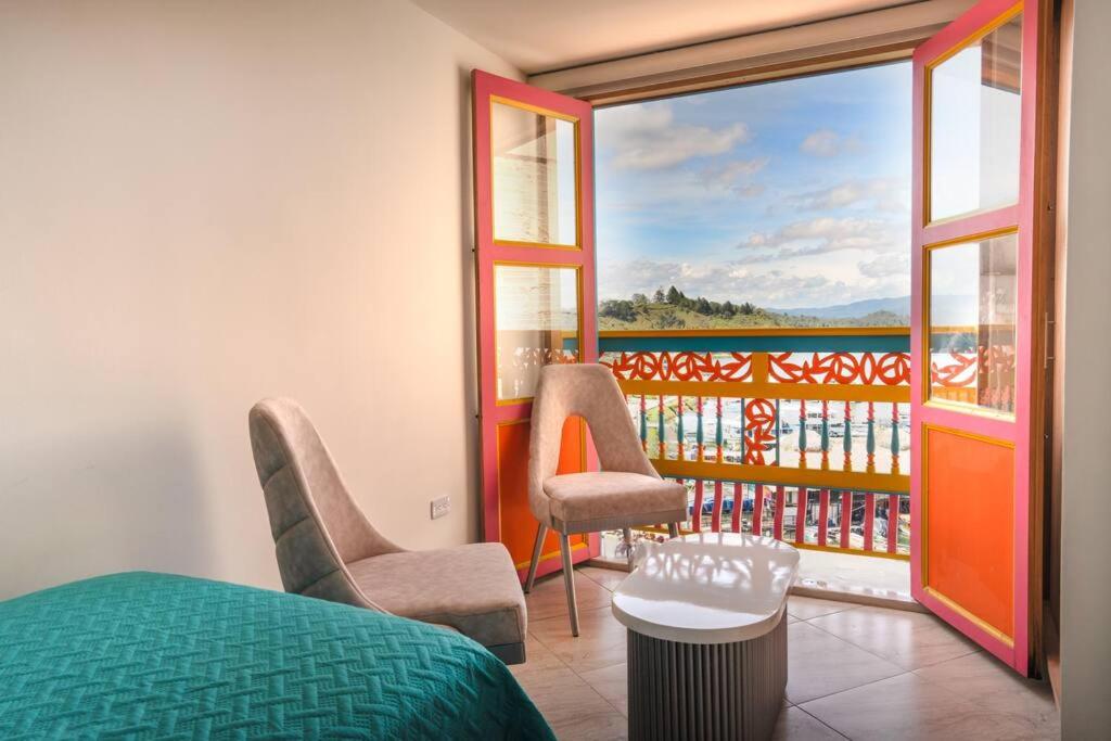 Apartamento 404 - Terraza con Jacuzzi - 3 Habitaciones - Rentas Cortas Gerencial