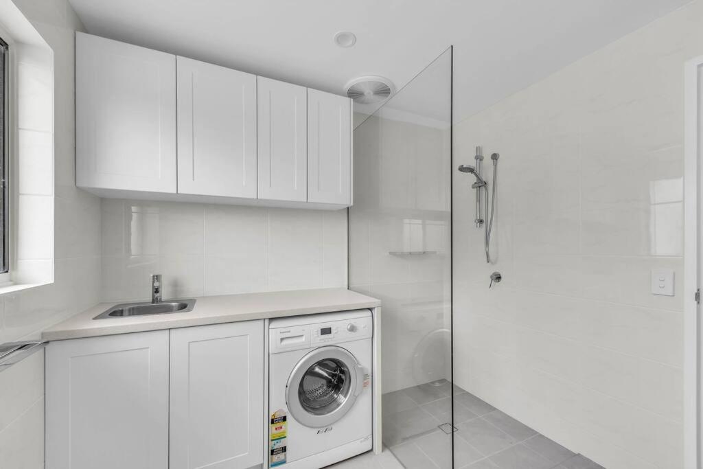 Marine Court - Unit 6