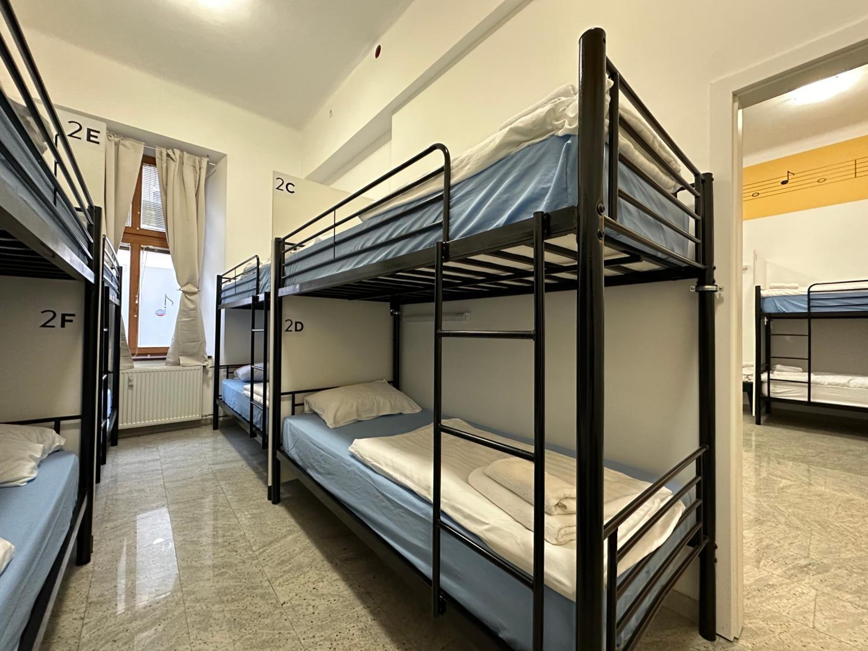 Hostel Opera view 3