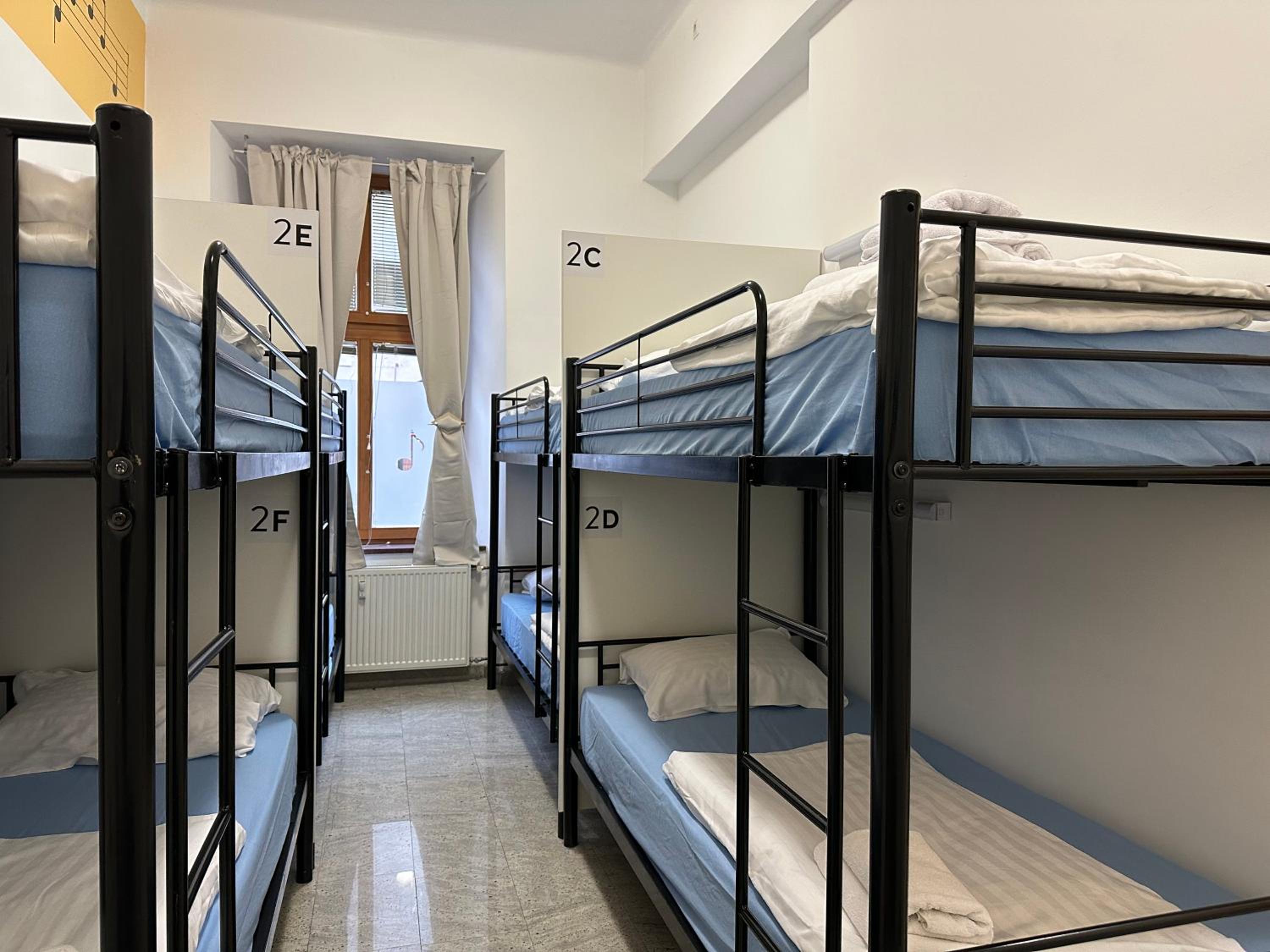 Hostel Opera view 2