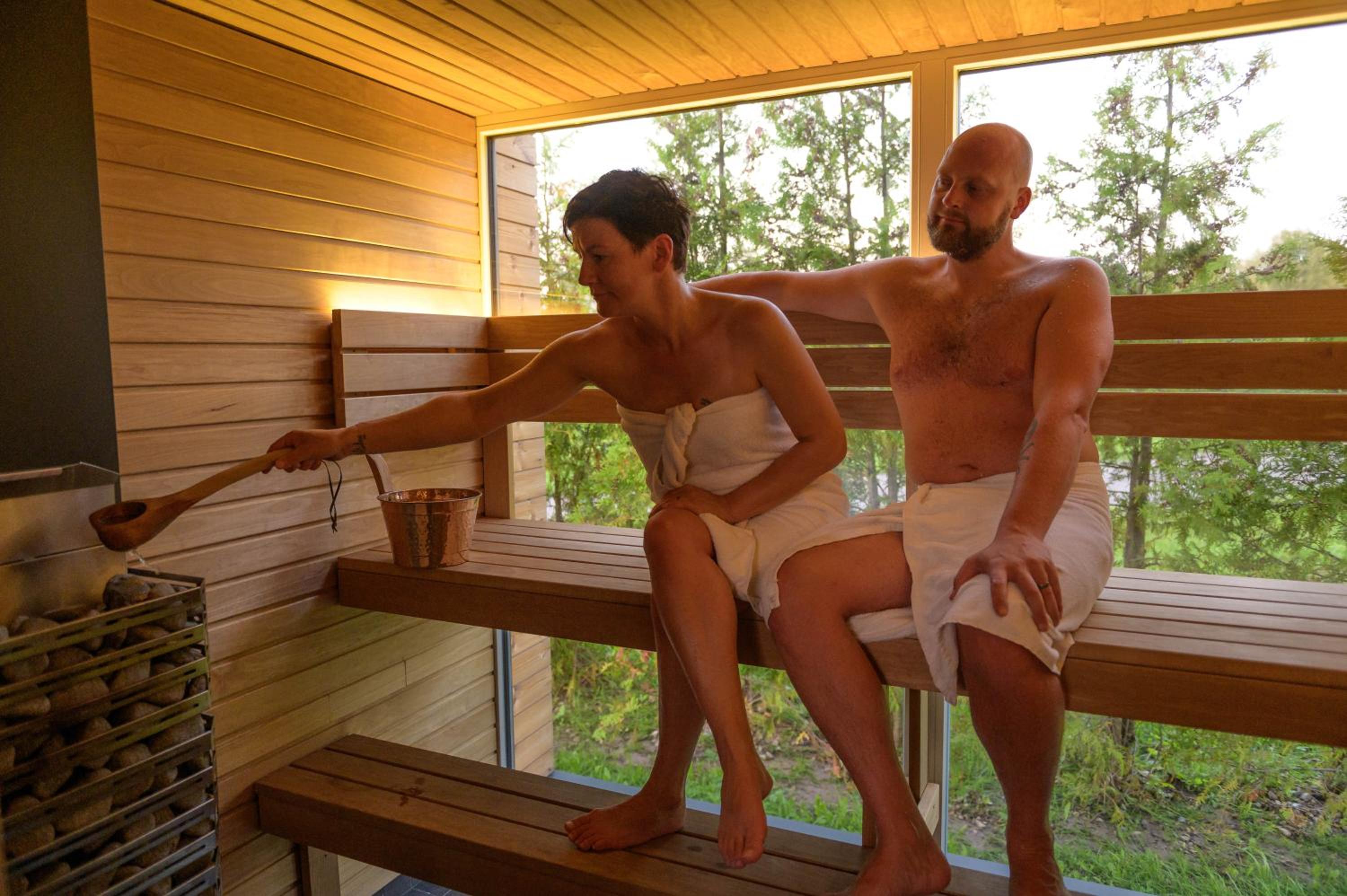Eco houses with a hot tub and sauna