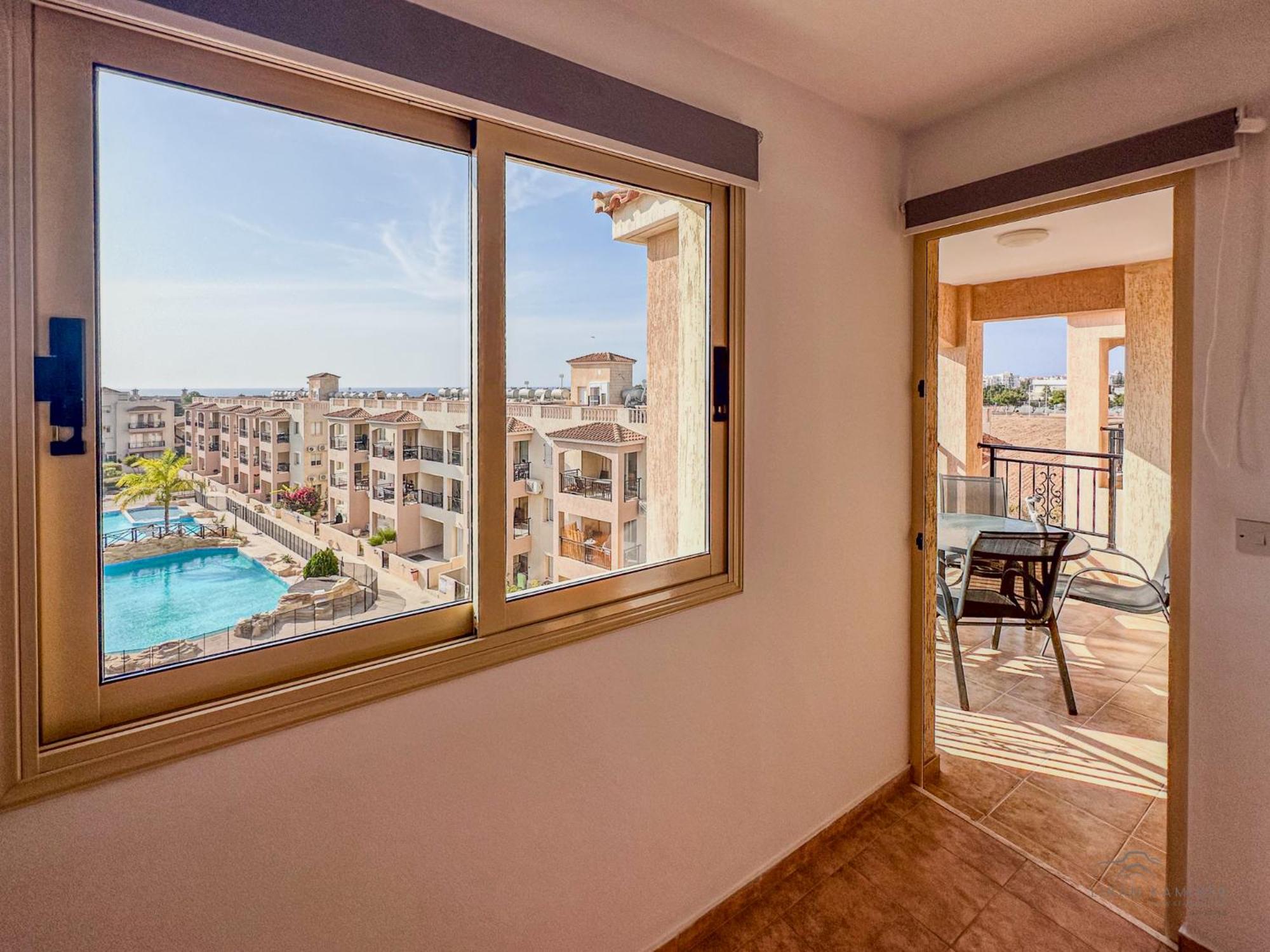 Royal Seacrest Crown-Jewel, 2B, Pools, Sea, Center