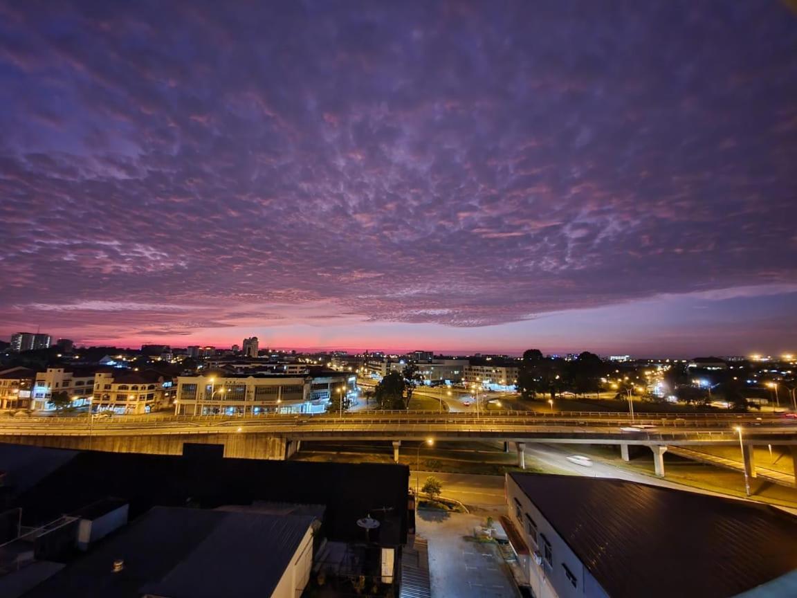 Bunny Homestay 408 @ Roxy Apartment Kuching photo 8