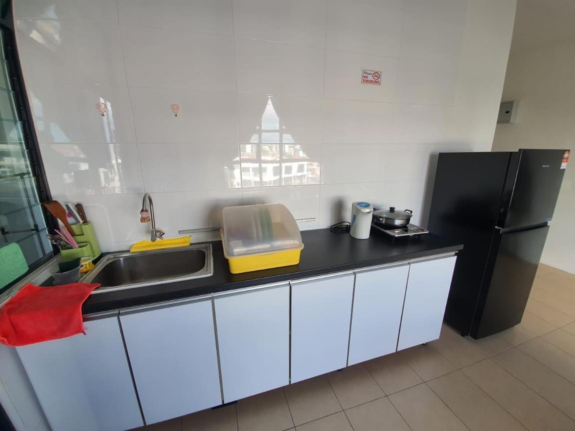 Bunny Homestay 408 @ Roxy Apartment Kuching view 3