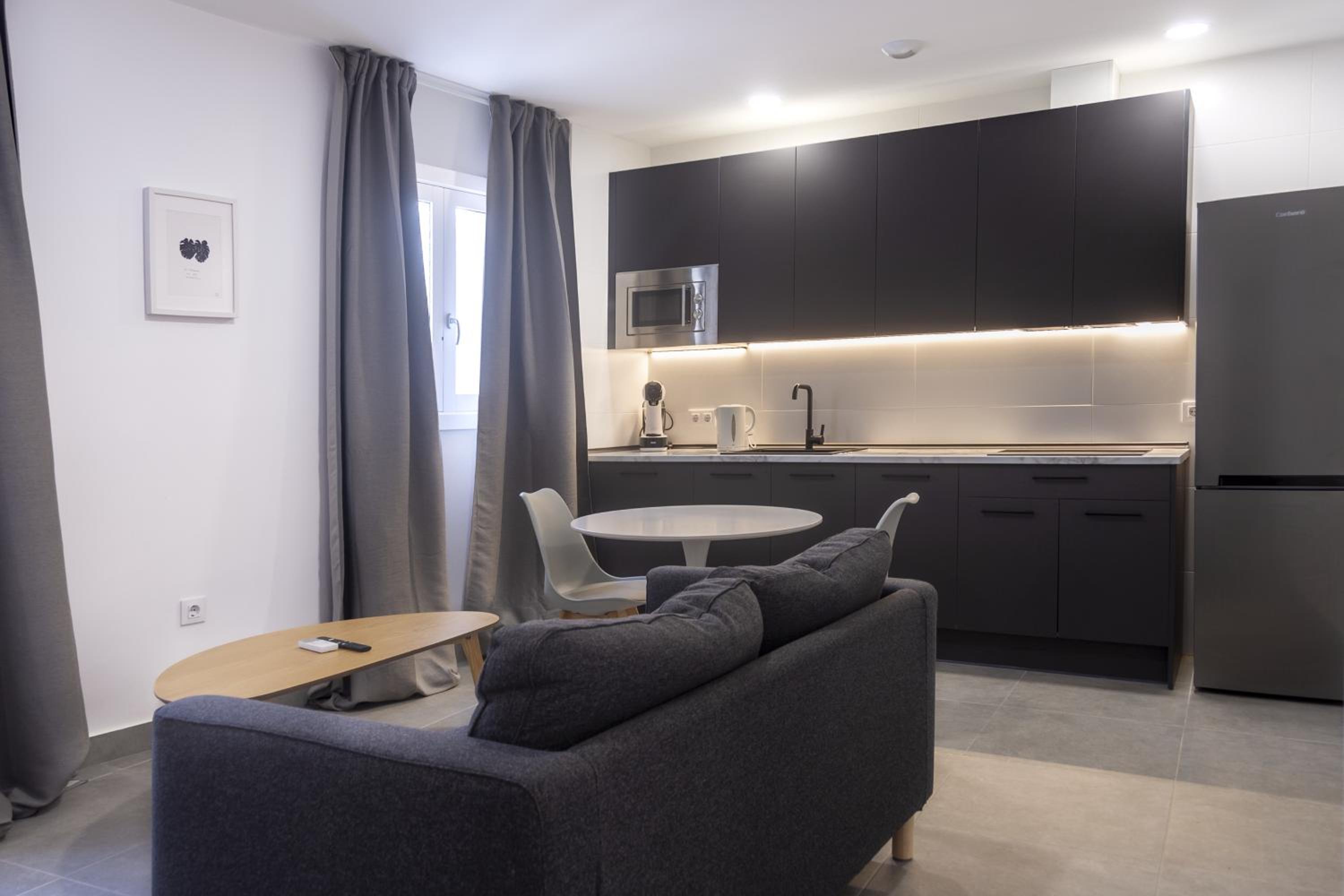 Apartamentos La Tahona Cádiz Centro