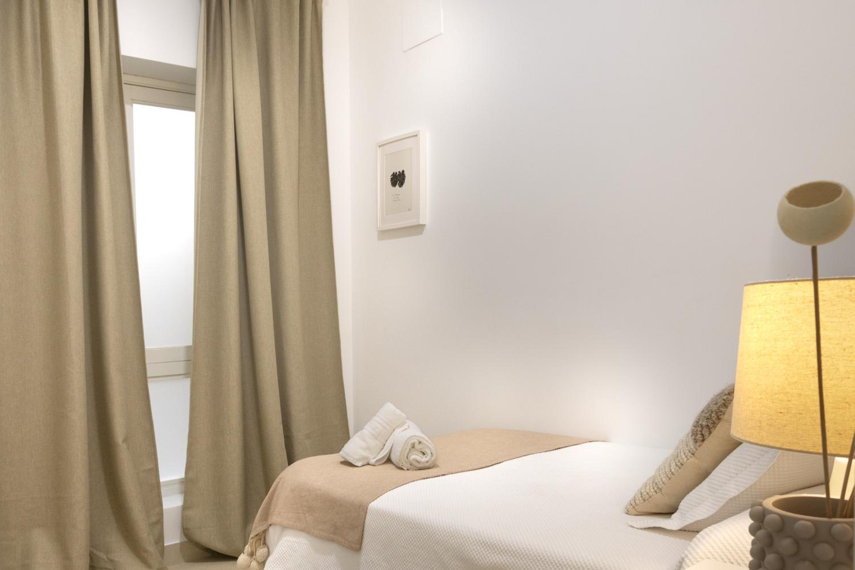 Apartamentos La Tahona Cádiz Centro