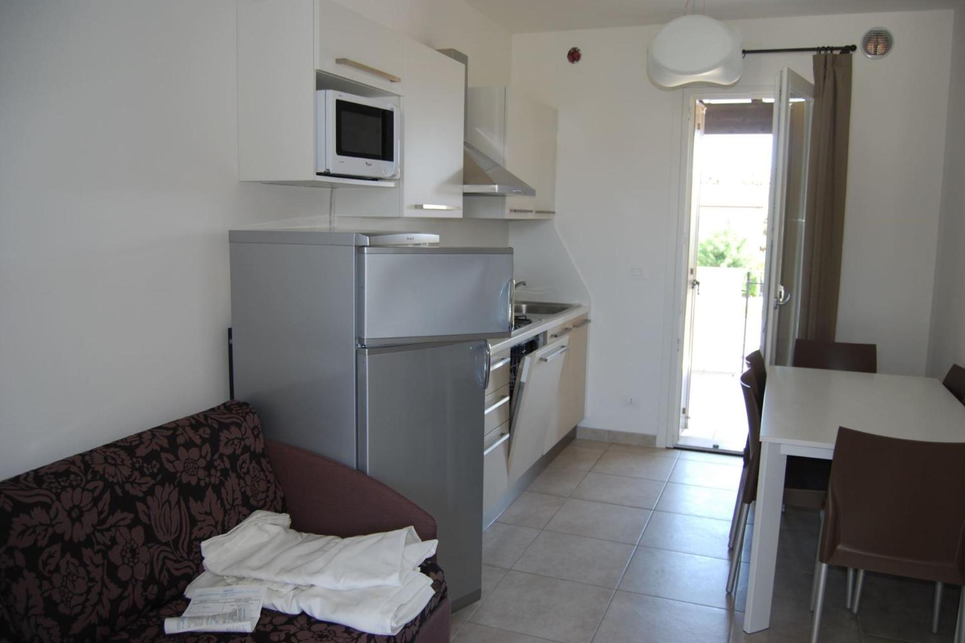 Stunning apartment with shared pool view 4