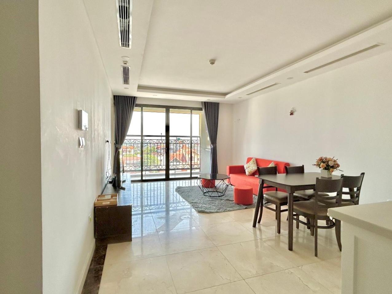 D'LEROI SOLEIL- TAY HO- NEAR WESTLAKE IN HA Noi