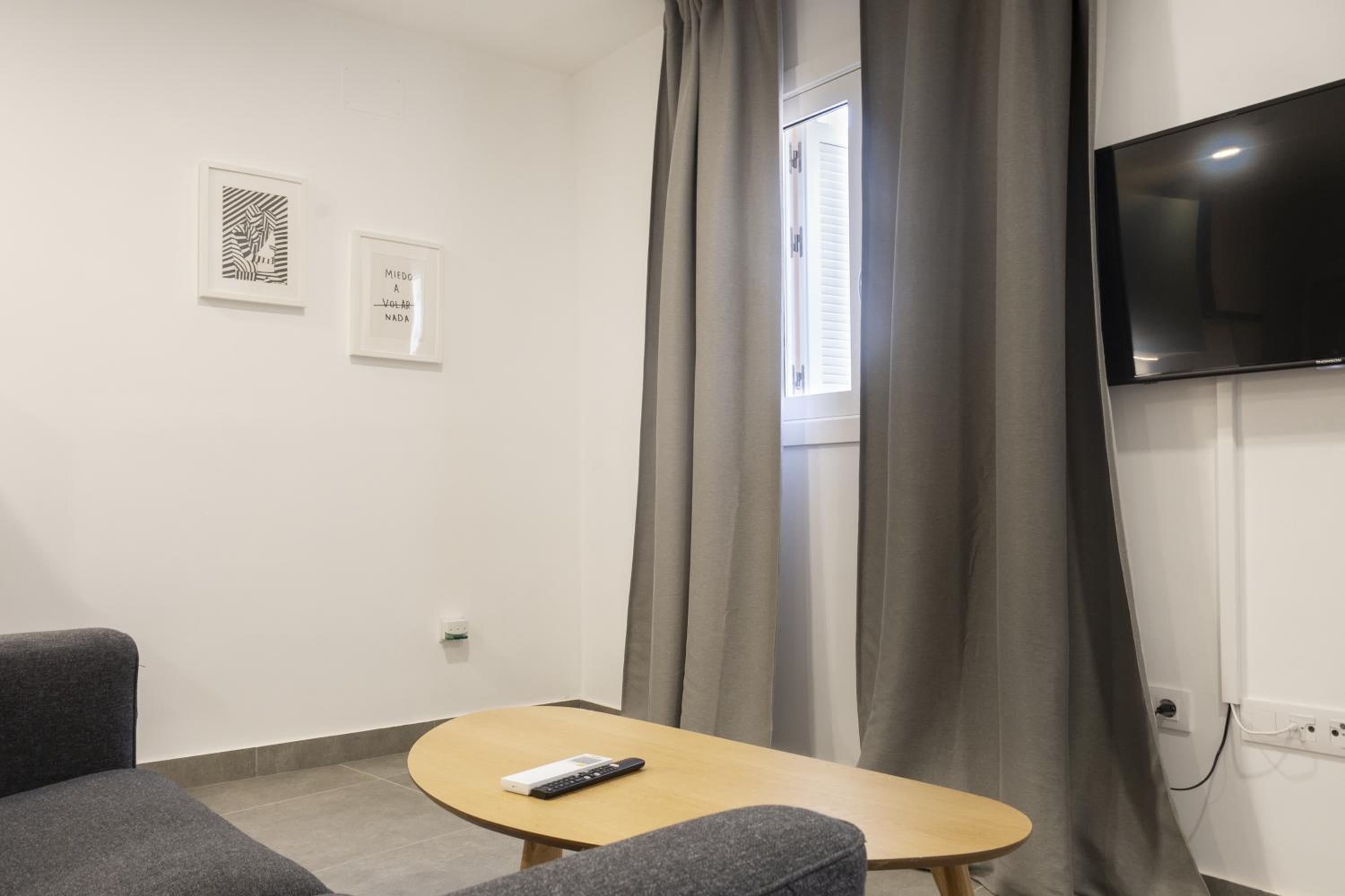 Apartamentos La Tahona Cádiz Centro