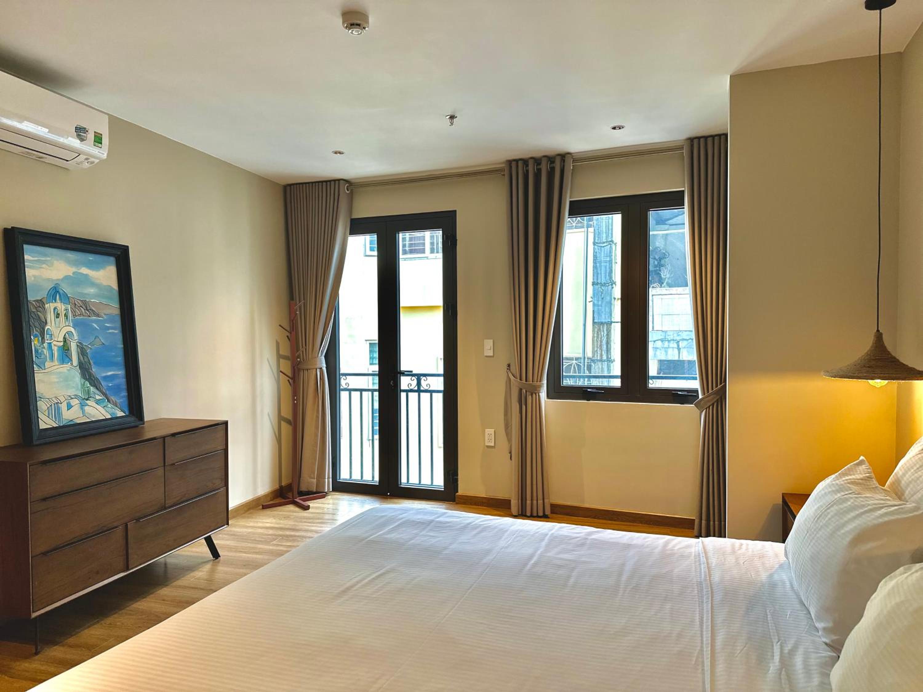 LAGOM Serviced Apartment