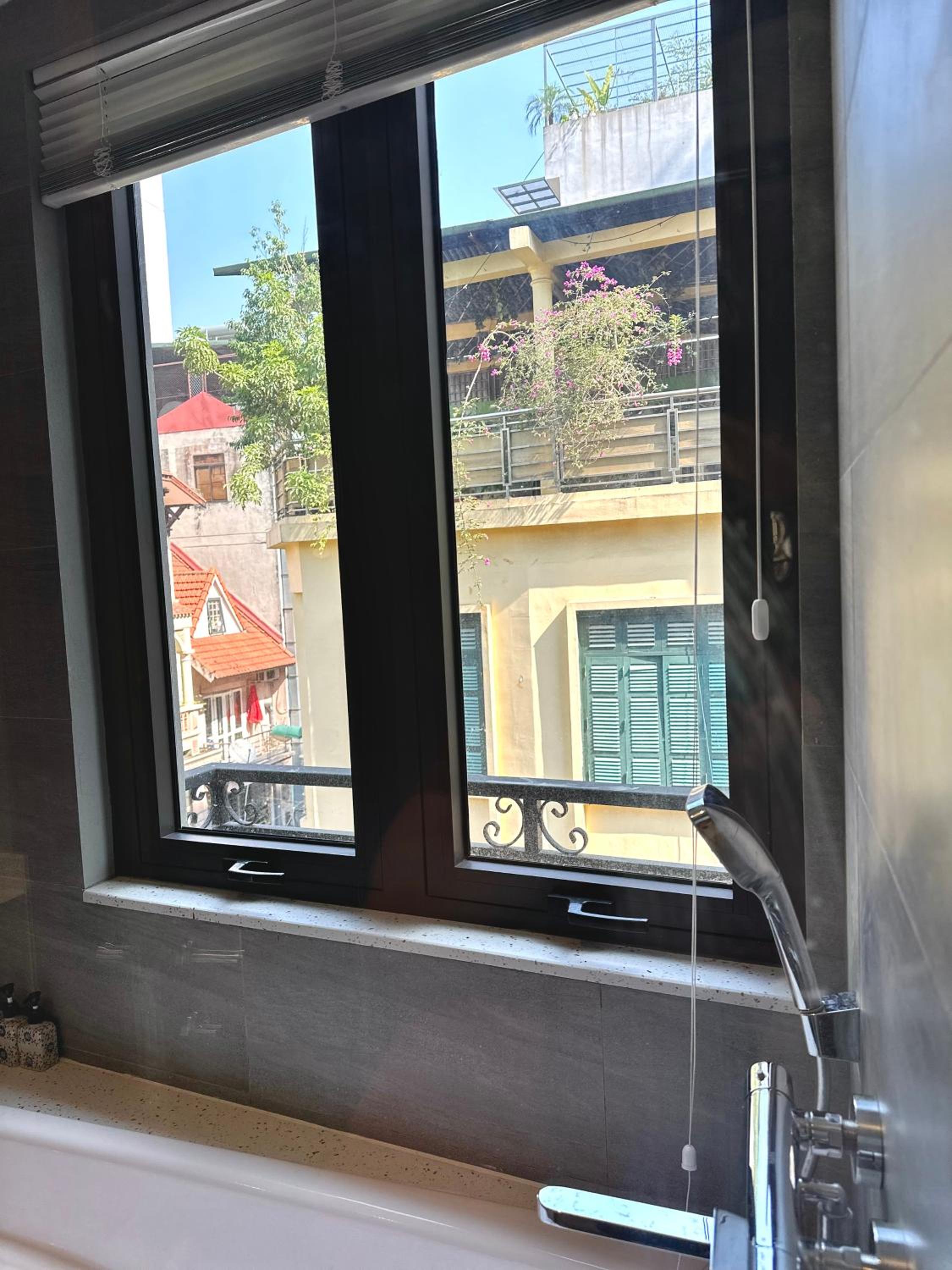 LAGOM Serviced Apartment