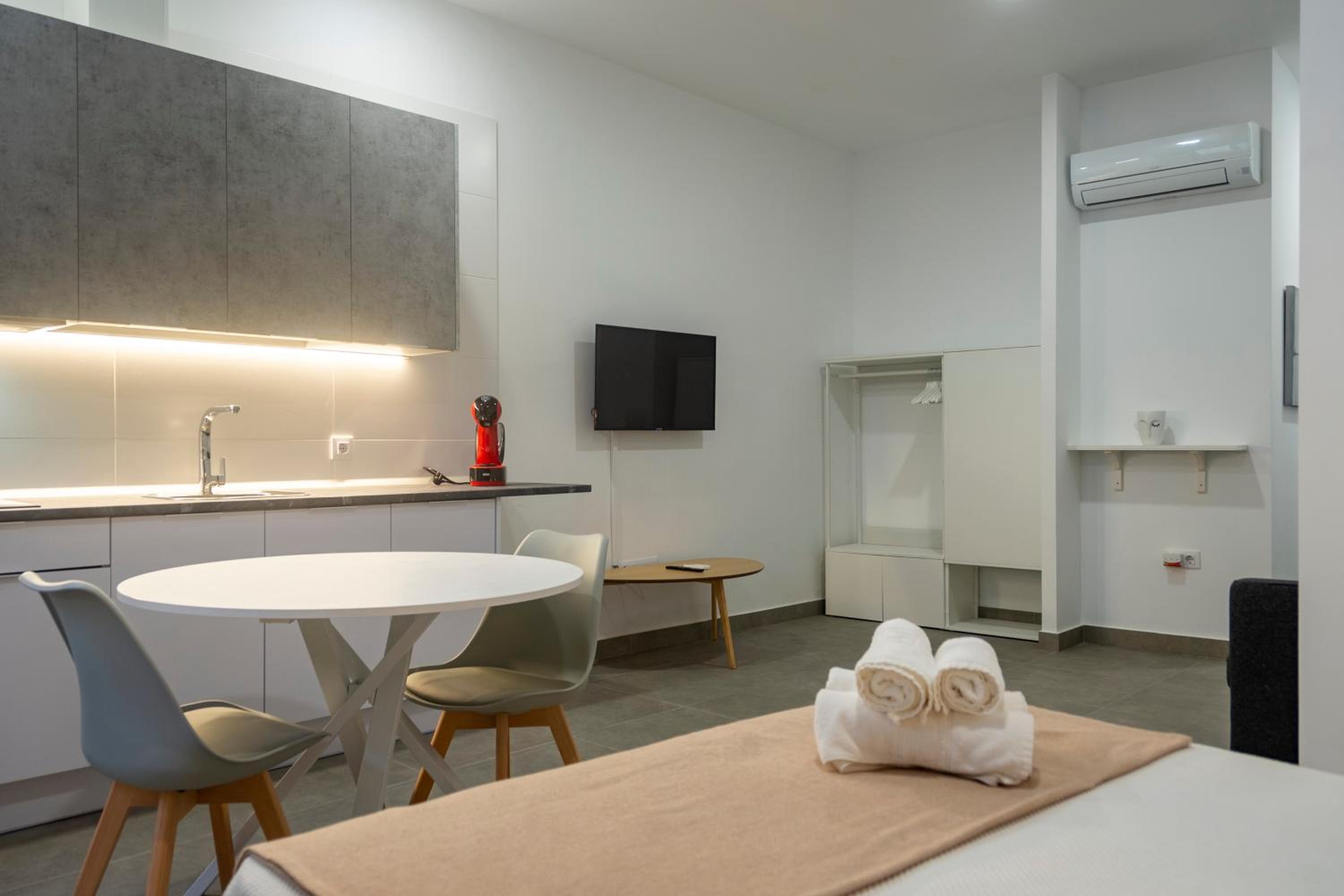 Apartamentos La Tahona Cádiz Centro