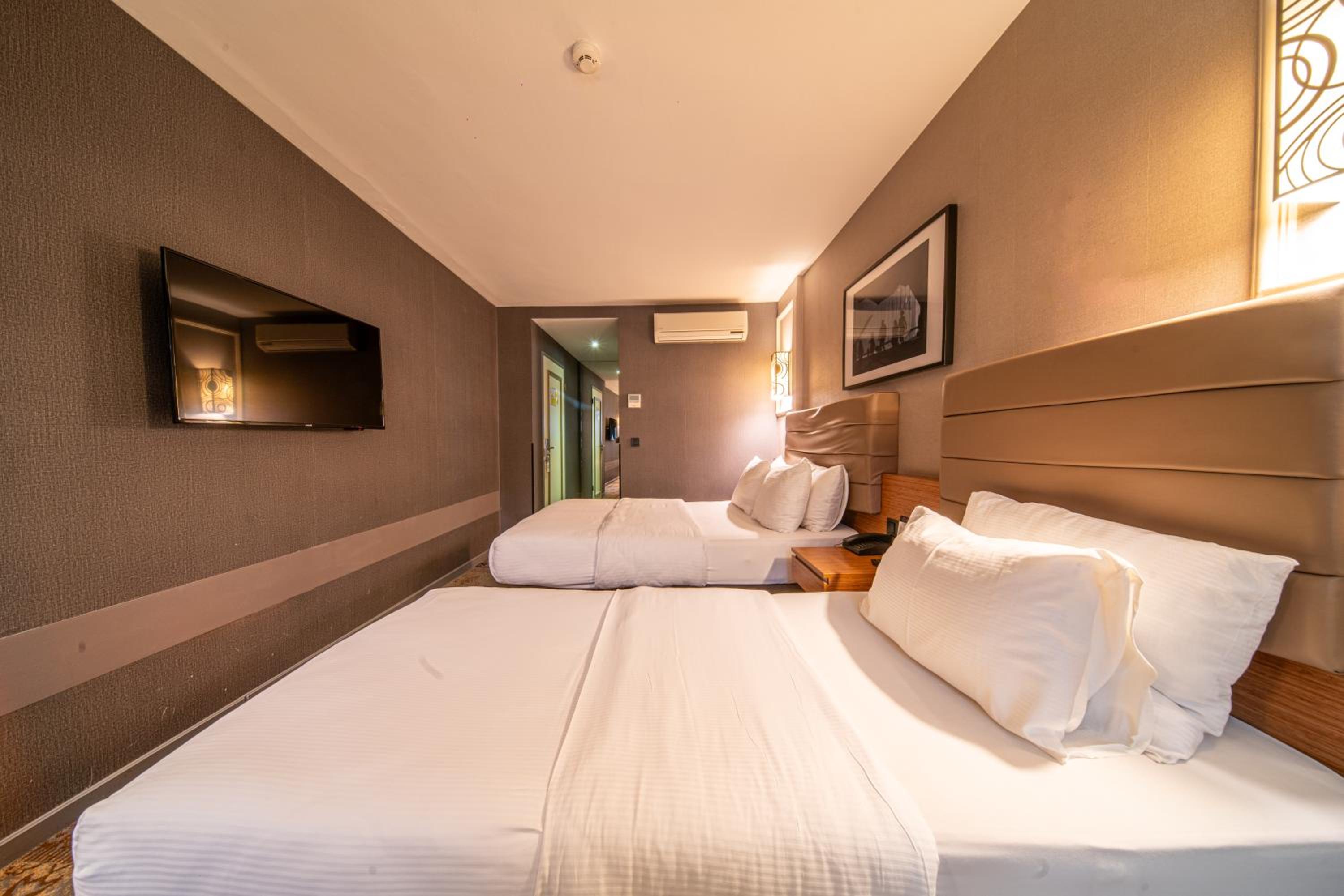 All Seasons Hotel - Image 103