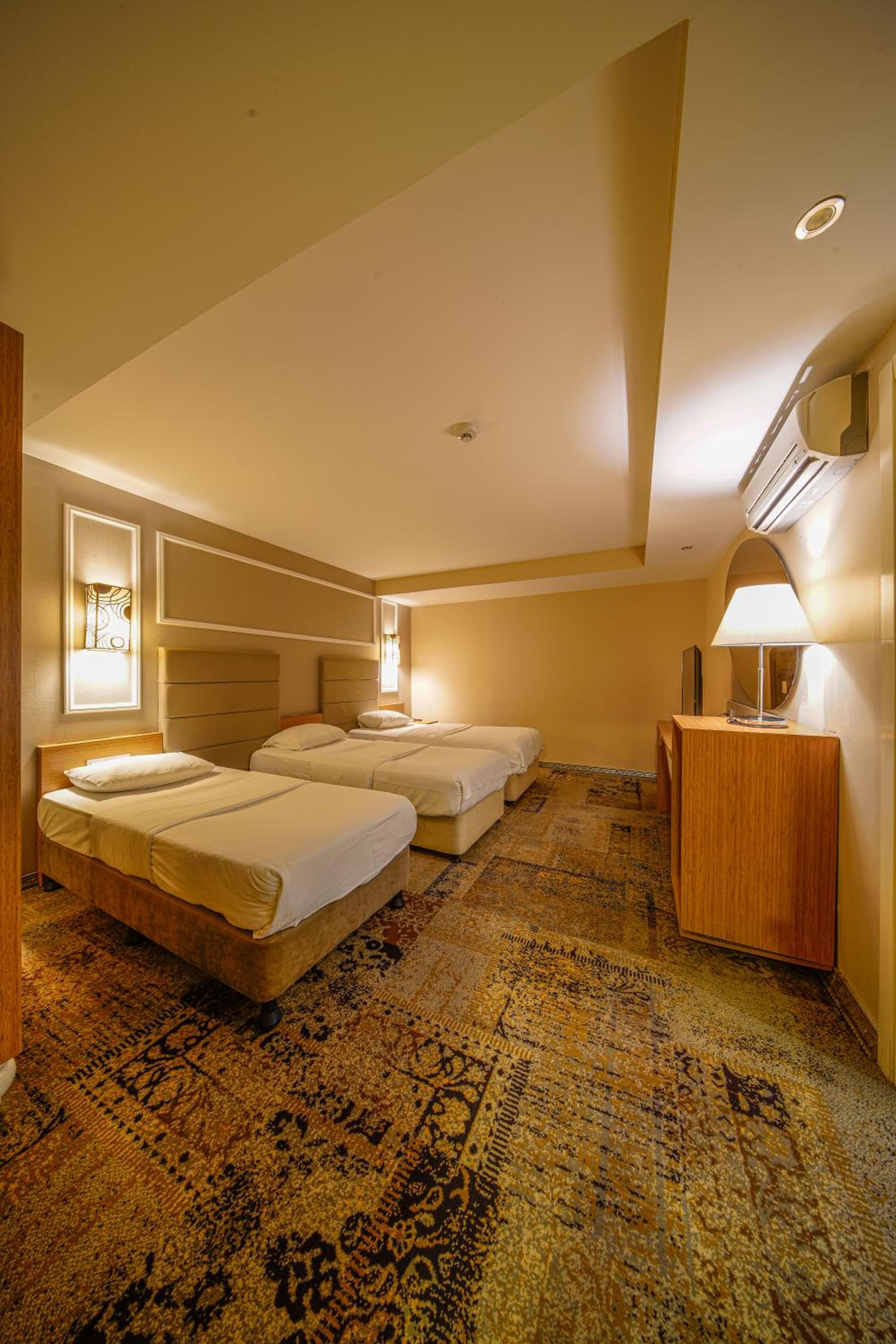 All Seasons Hotel - Image 115