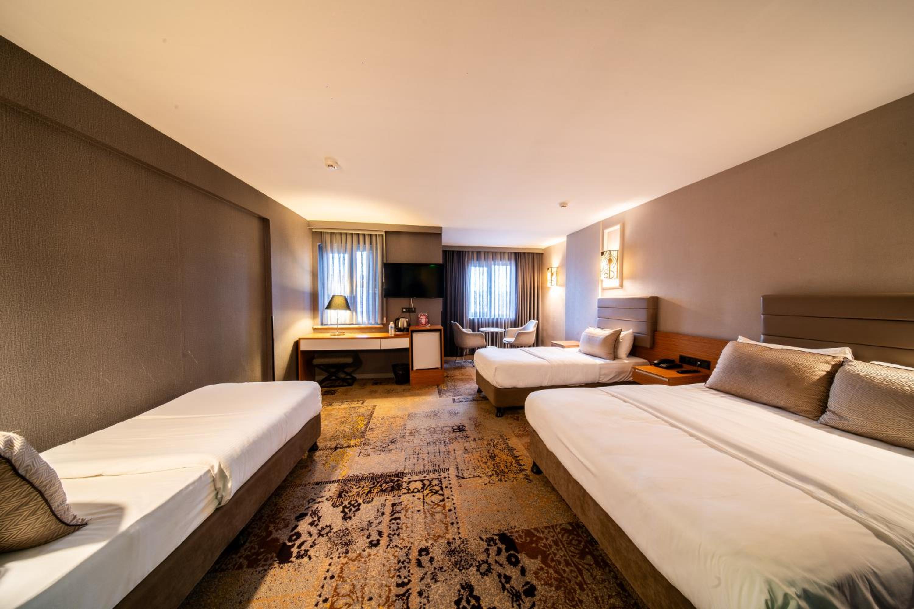 All Seasons Hotel - Image 117