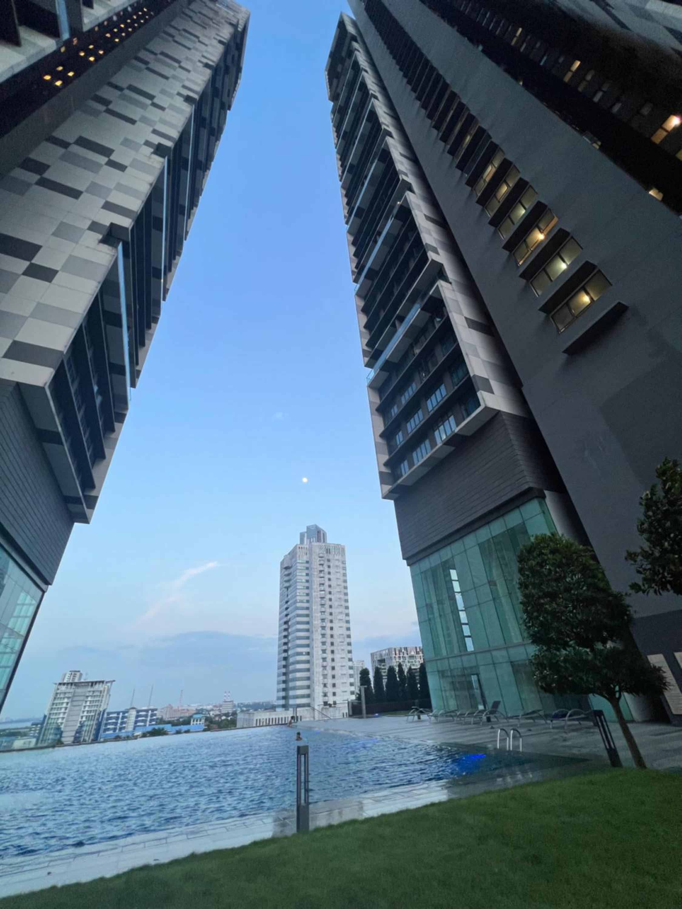 Foo homestay @setia sky88