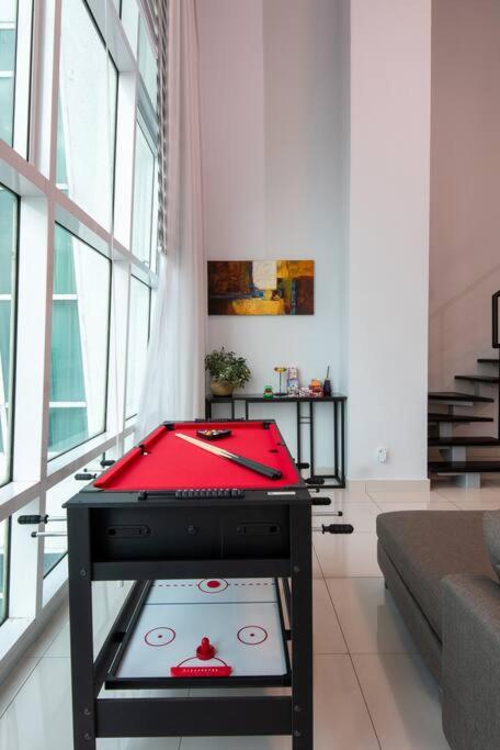 Karaoke,XBox,Foosball,Billiard,Air Hockey,Ping Pong & Board Games photo 7