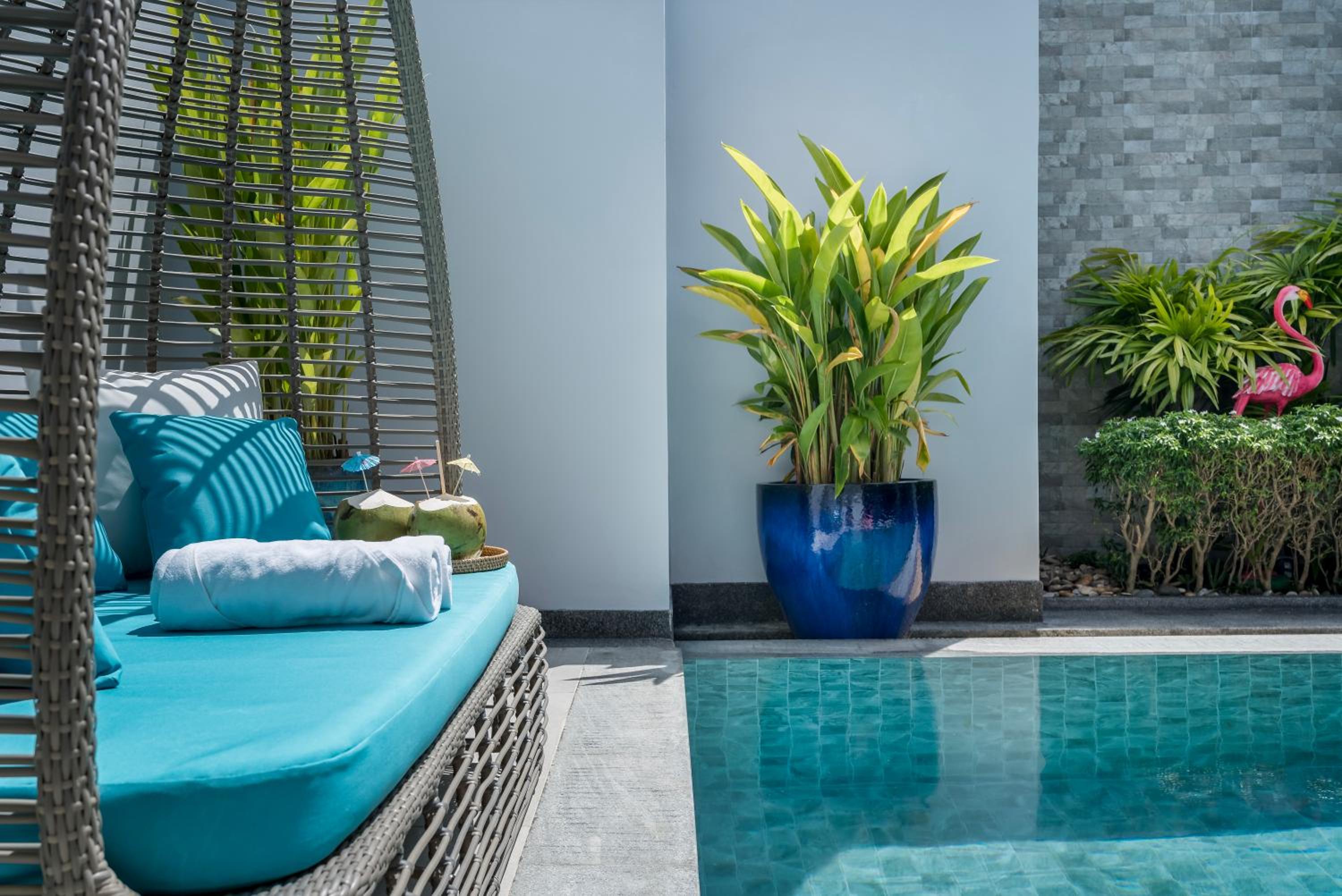 Two Flamingo Villa 1