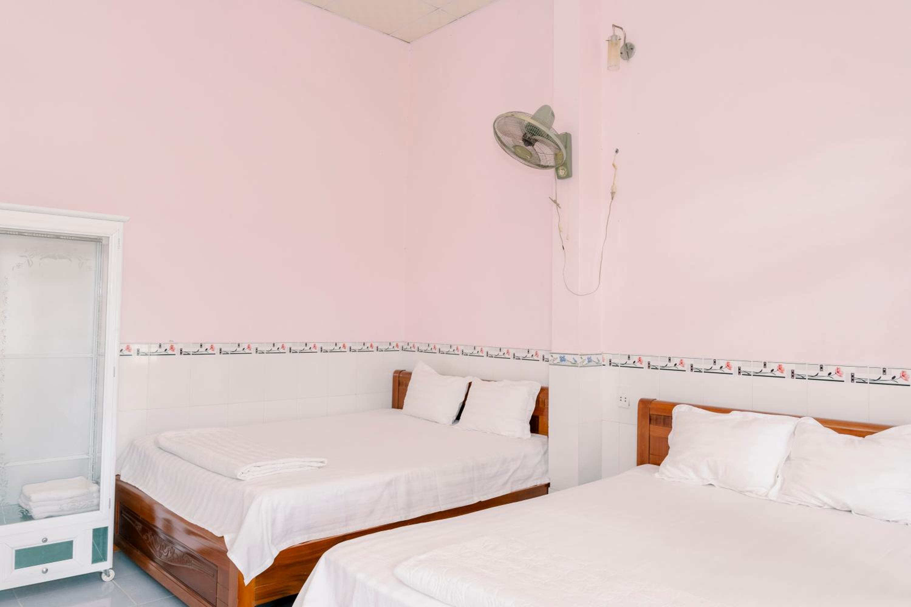 Phương Tú Hostel view 5