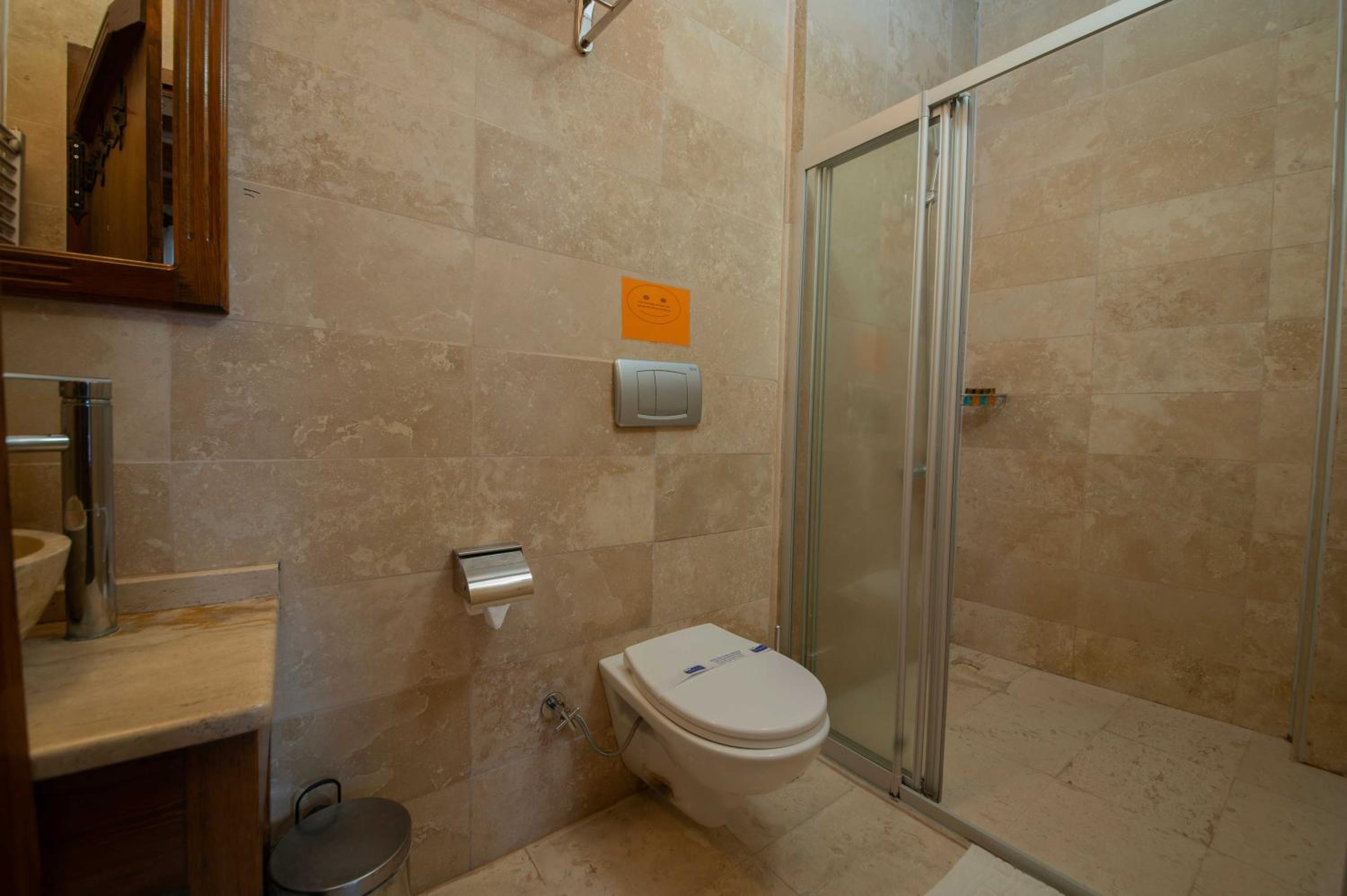 Safran Cave Hotel - Image 7