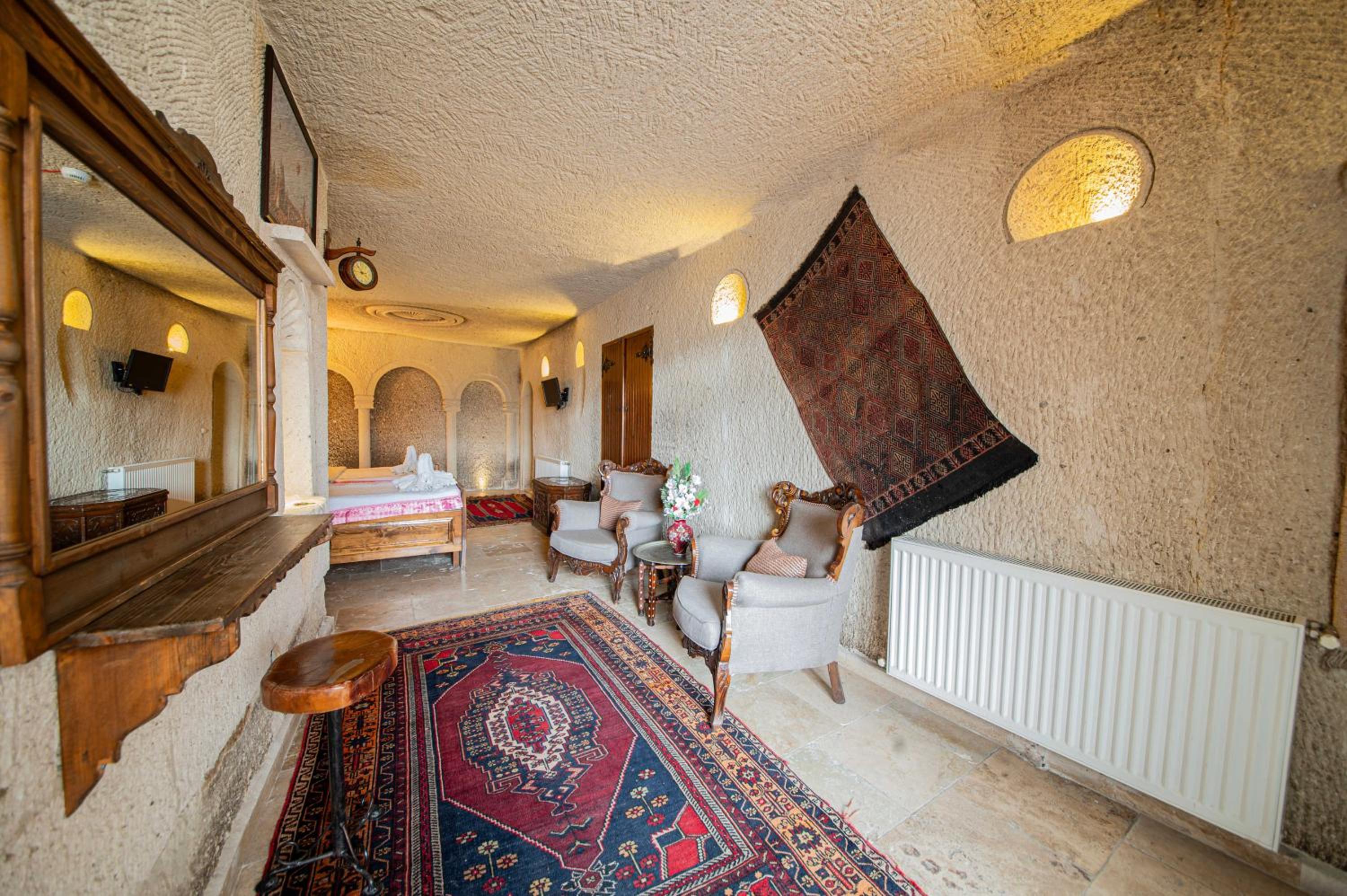 Safran Cave Hotel - Image 63