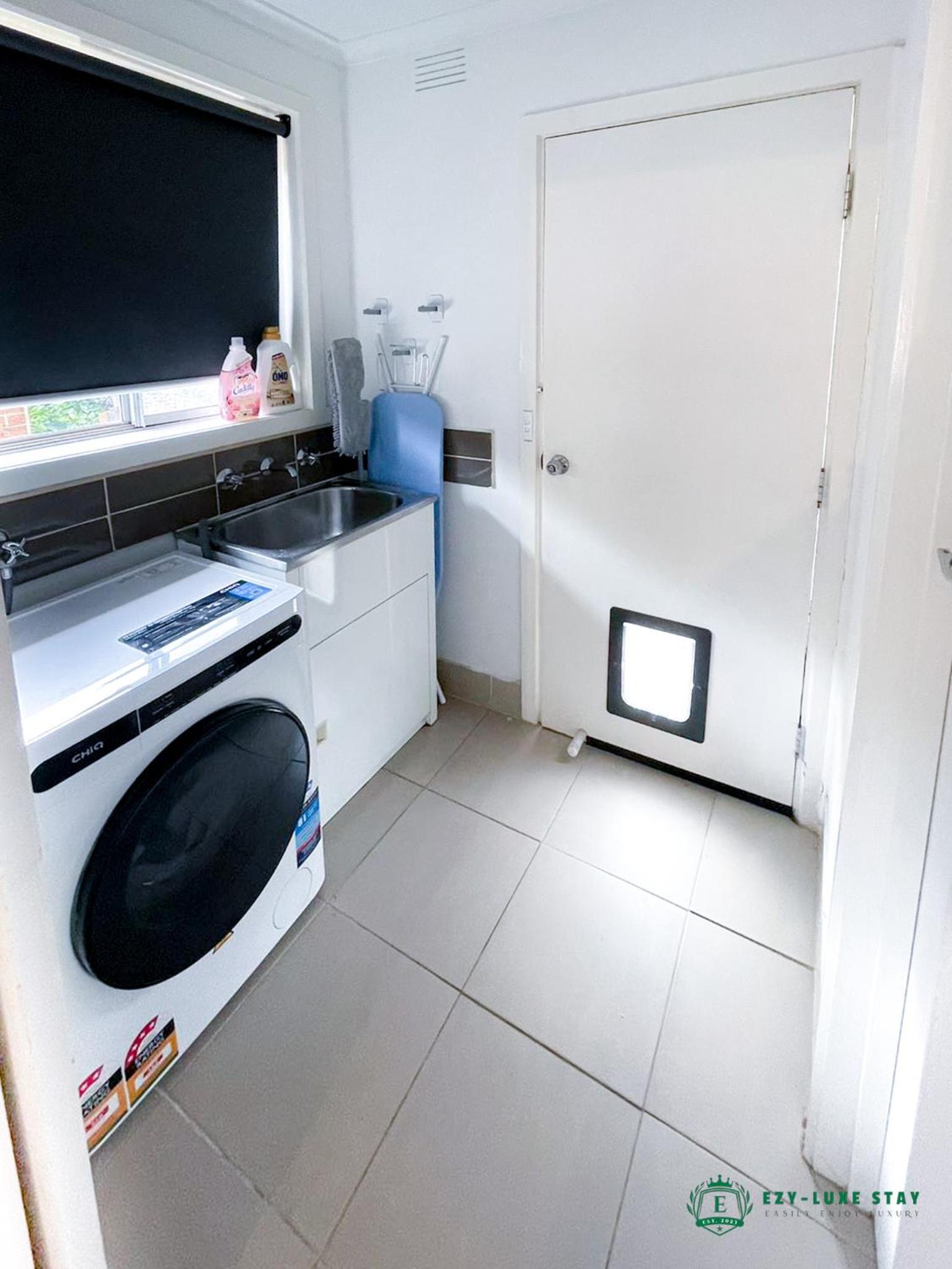 Near Monash cozy townhouse for 4 guests