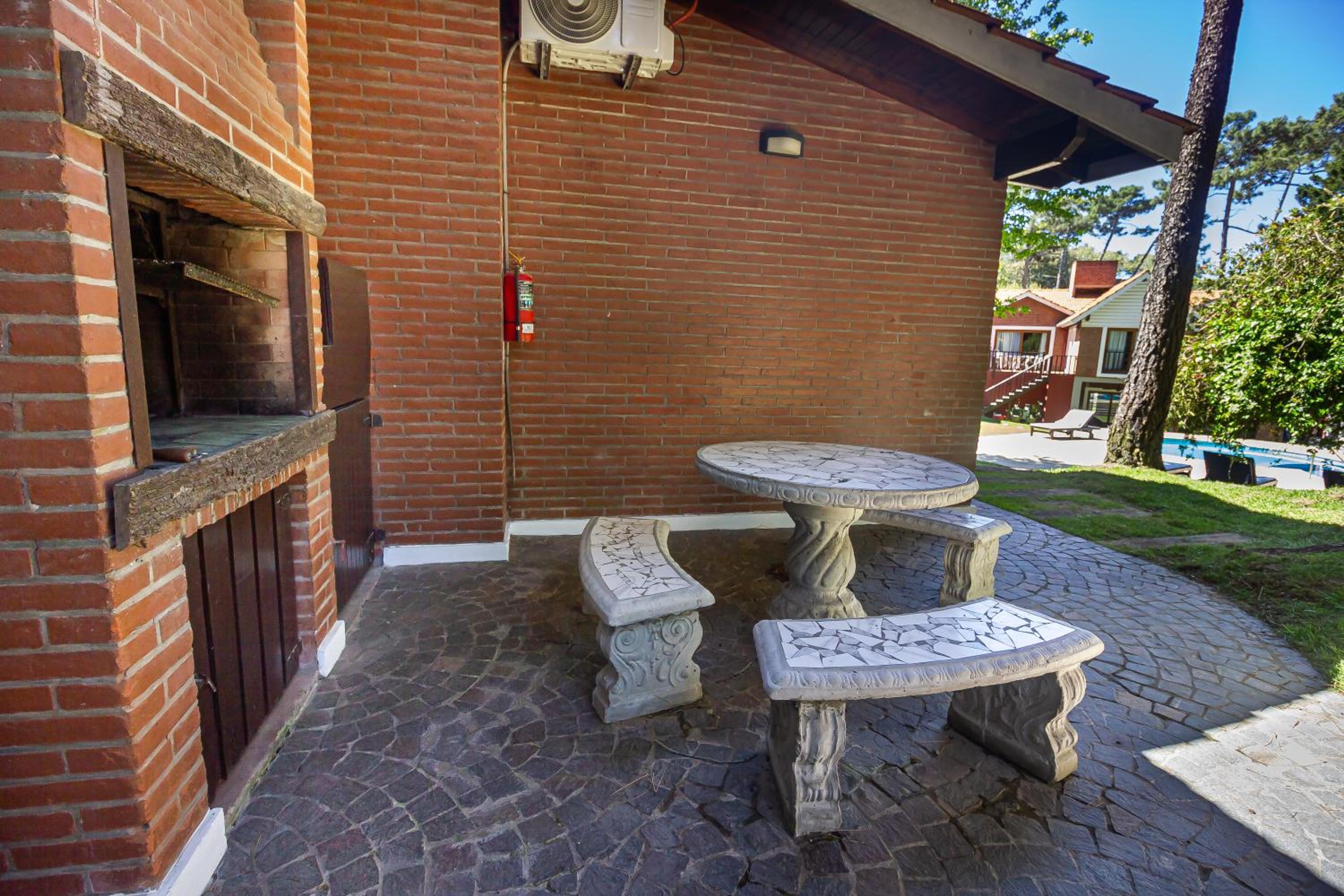 Punta Cerezo Apart
