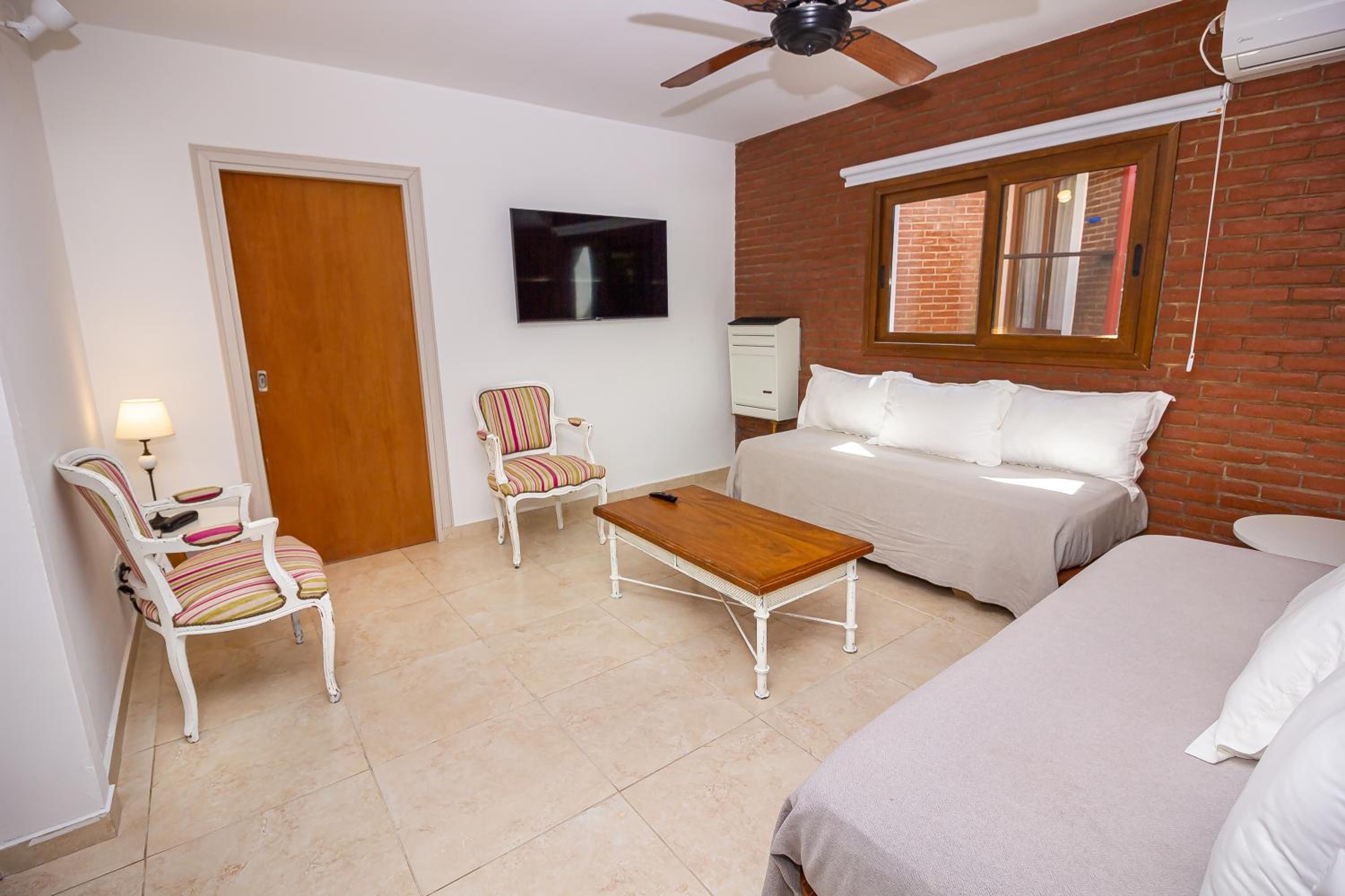 Punta Cerezo Apart