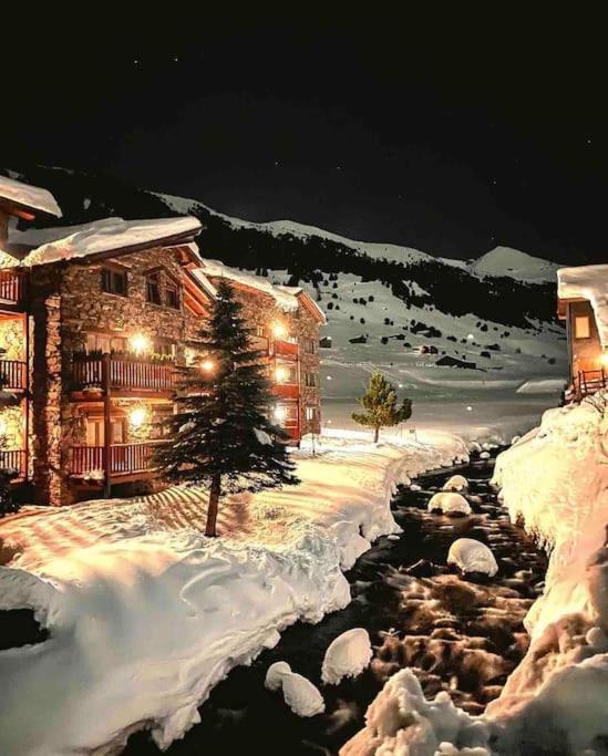 Exclusiva Cabaña en Incles - Vistas al Valle & Pistas de Ski Grandvalira - Free Parking