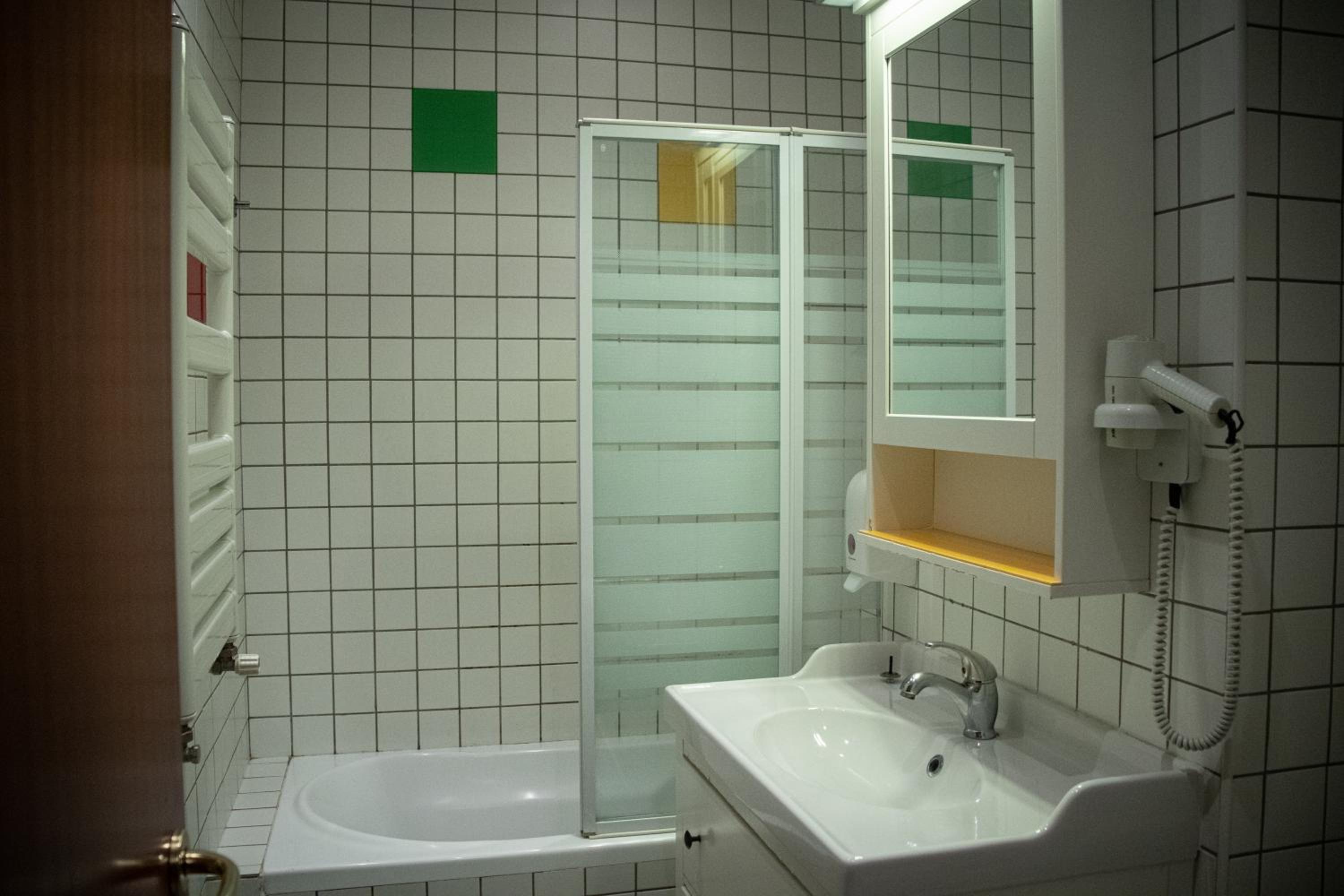 Photo 48