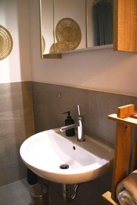 Geräumige und stylische Wohnung mit Weitsicht