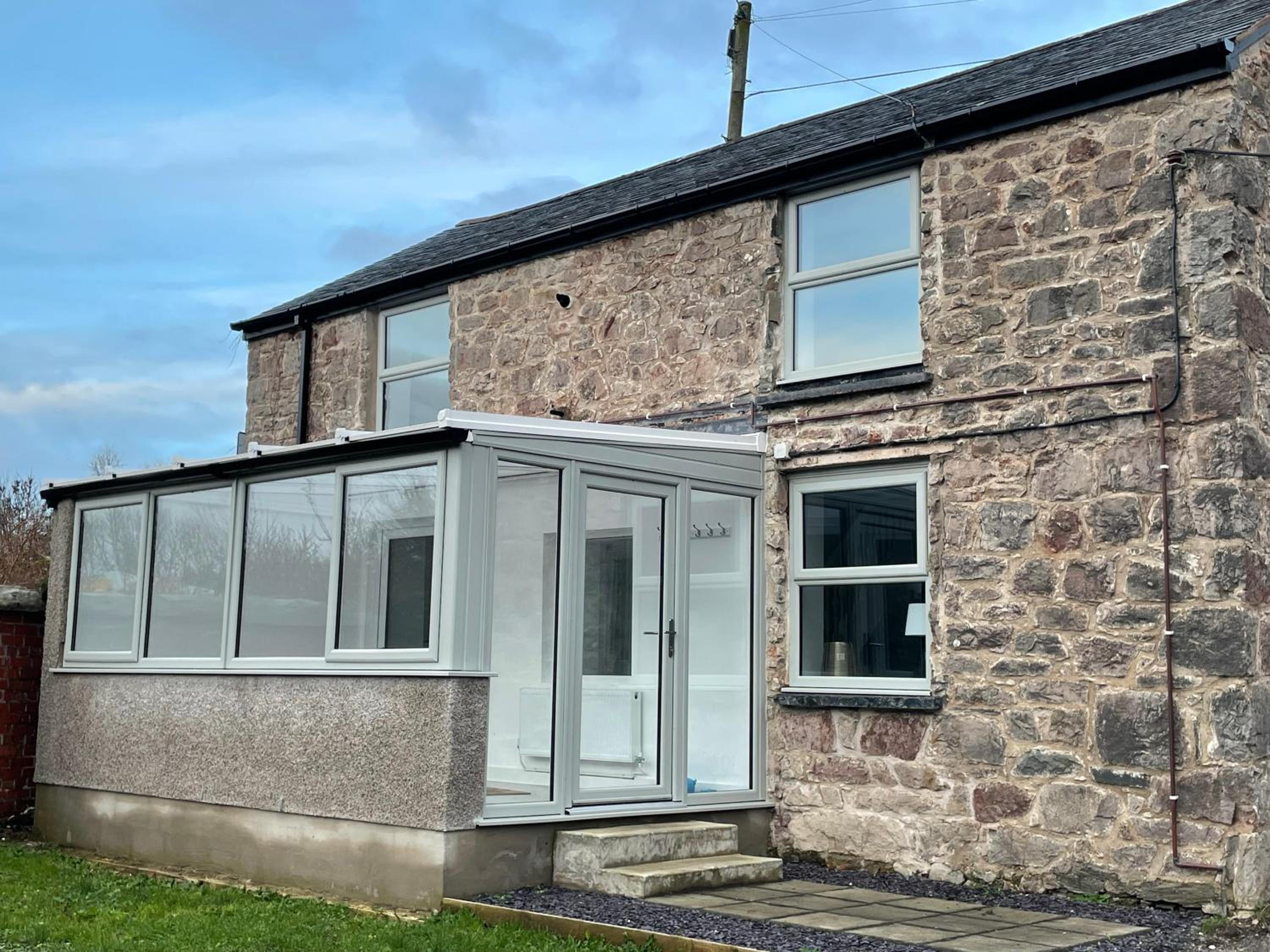 Sarn Y Mynach - Traditional Welsh Cottage
