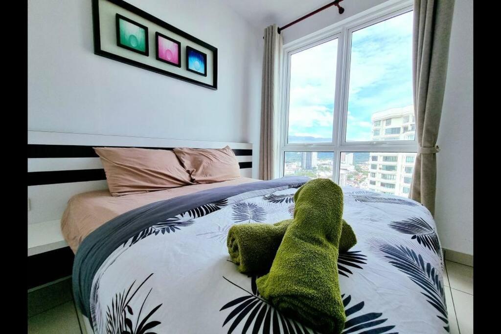 Seaview Condo 2Bedroom +2BR with city view photo 4
