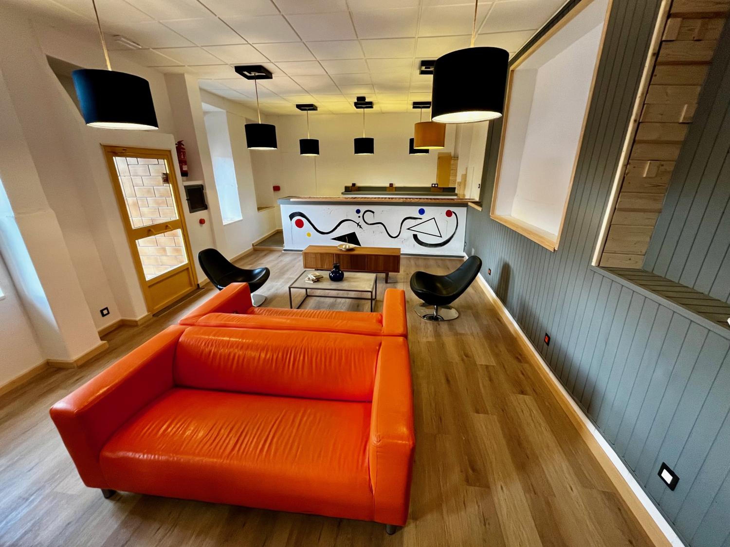 lounge