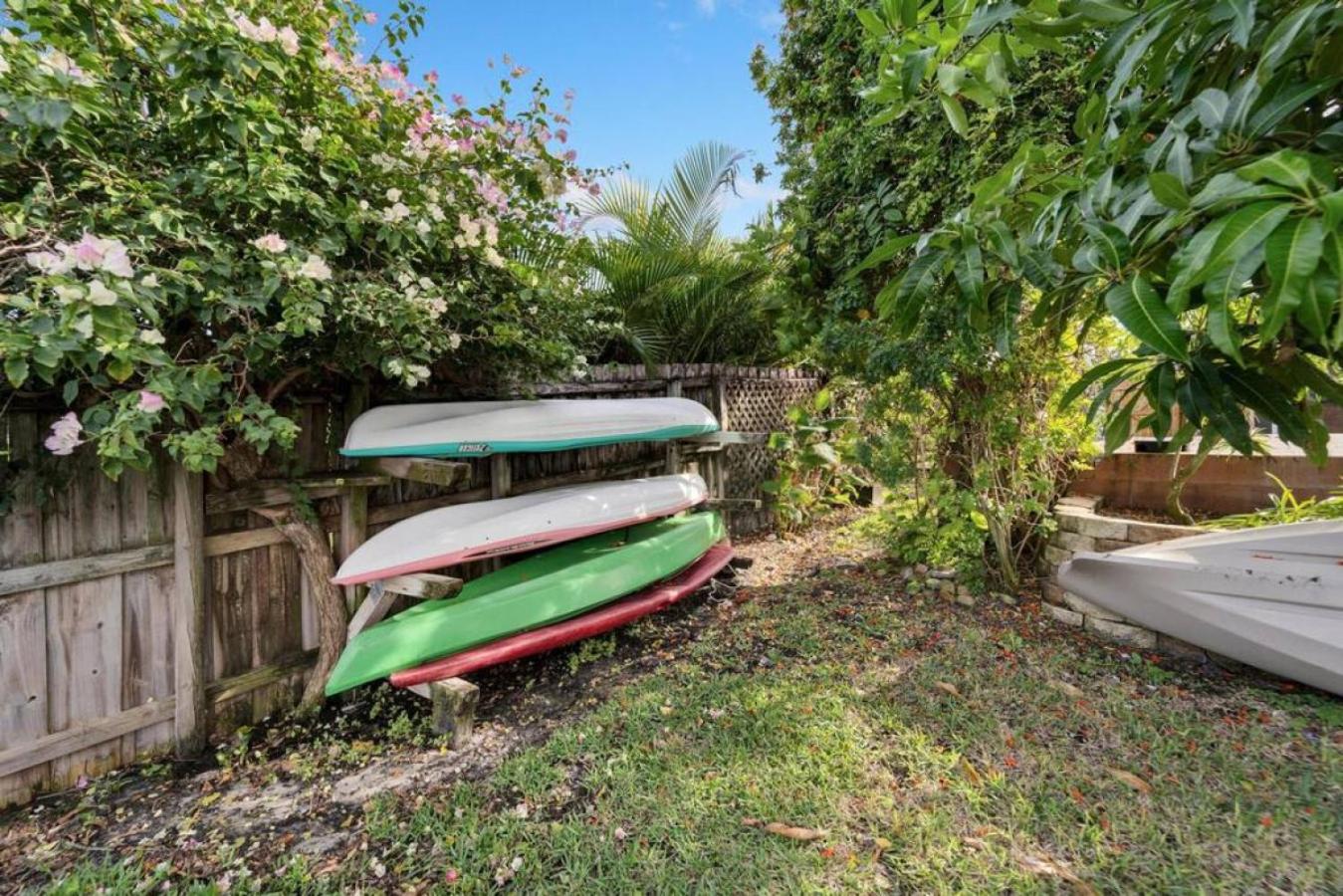 Stunning 3BR Home offers water view Minutes to the Beach