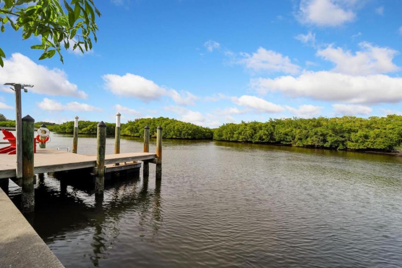 Stunning 3BR Home offers water view Minutes to the Beach