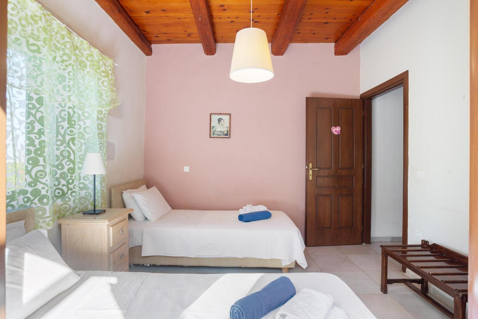 Villa Calliope St George Retreat BY APOKORONAS-VILLAS photo 2