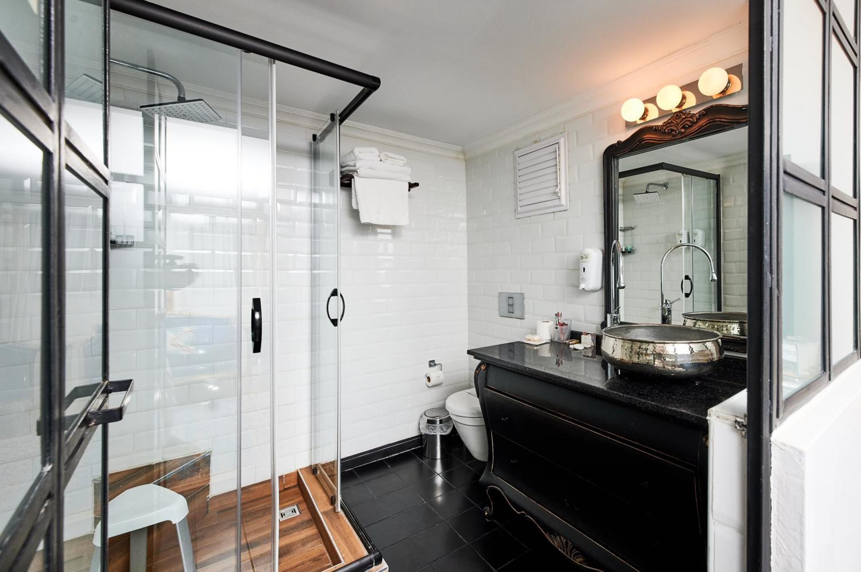 Faik Pasha Otelleri Özel Kategori Beyoğlu İstanbul - Image 152